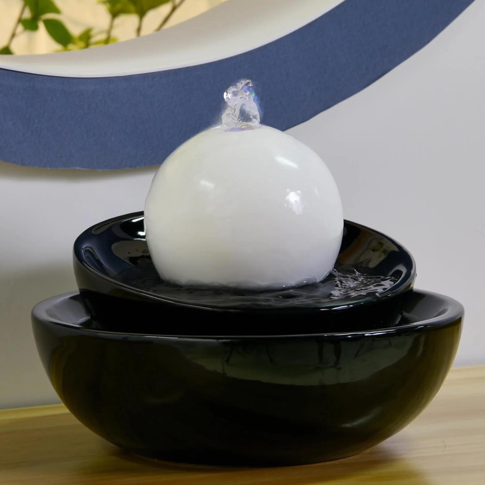 Zen'Light Zen Flow fontanna pokojowa LED ceramiczna czarno-biała 23 x 23 x 18 cm