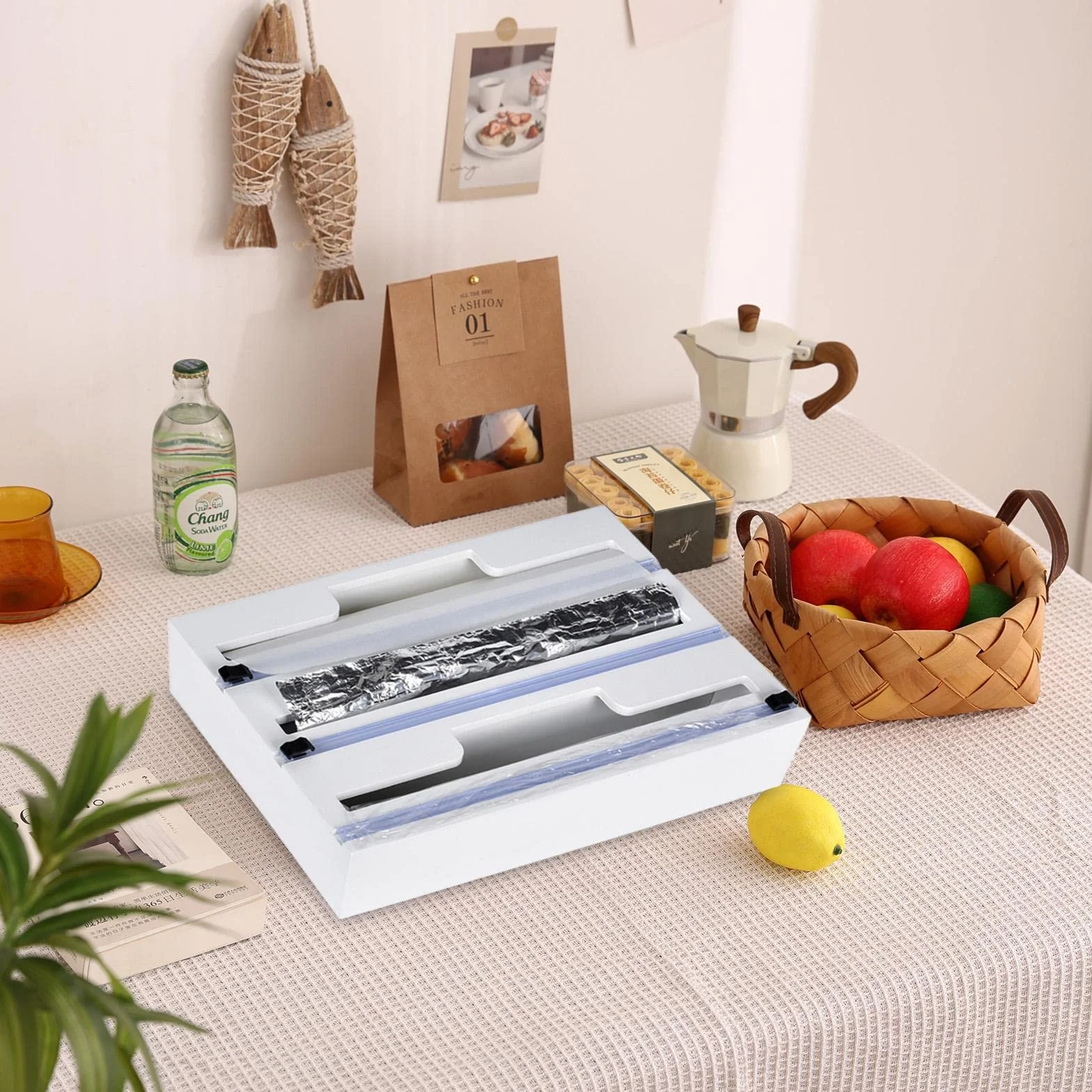 Bambusowy dozownik do owijania 3 w 1 z obcinaczem – na rolki 33 cm, papier pergaminowy i folia aluminiowa