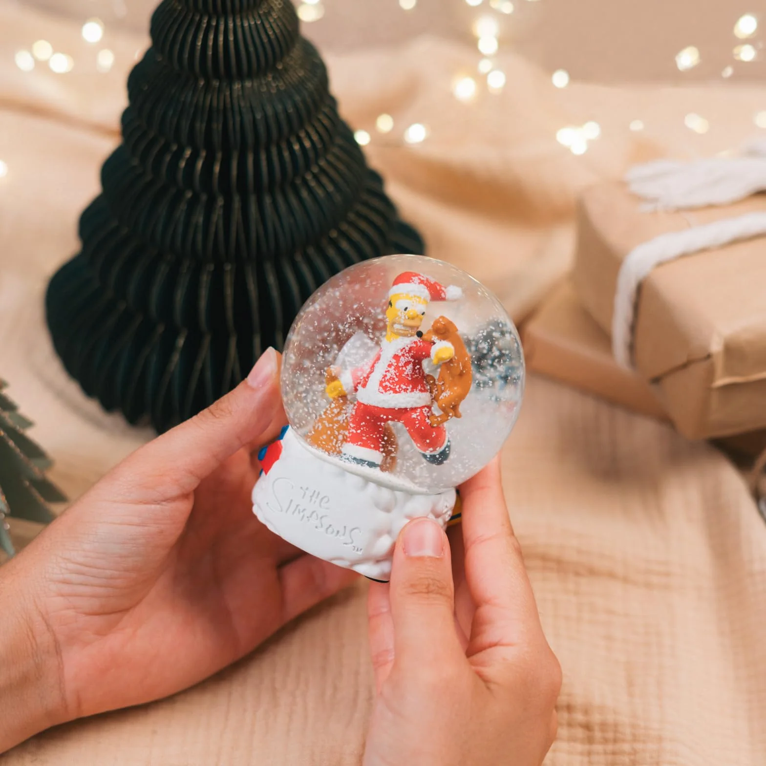 Grupo Erik Snow Globe - The Simpsons Merch | Snow Globes For Adults & For Children | Homer Simpson Gifts For Christmas, The Simpsons Gifts Under 20 Pounds