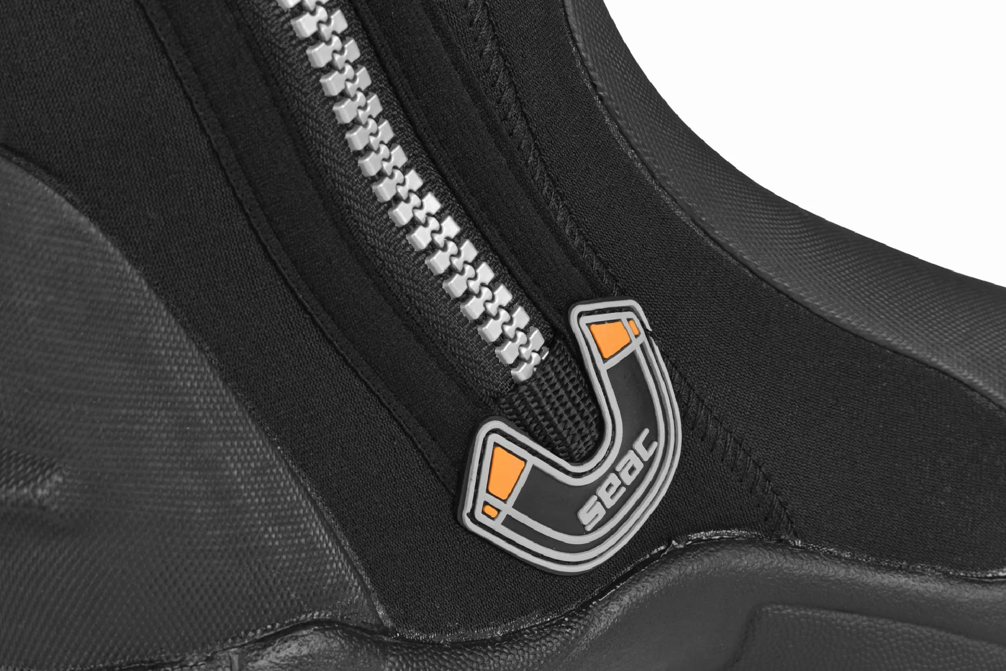 Seac Pro HD 6mm to neoprenowe buty do pianki z bocznym zamkiem