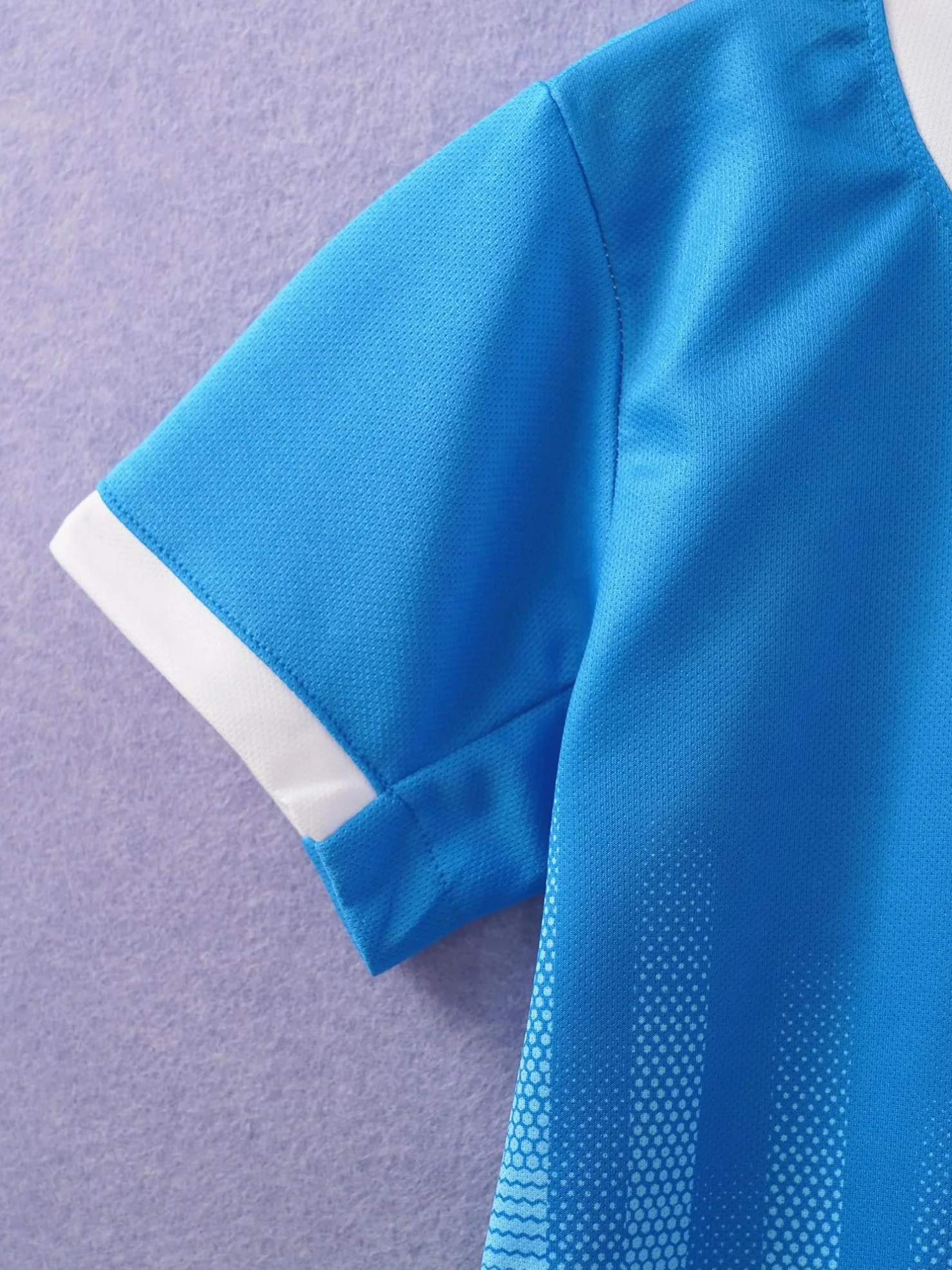 iiniim Chłopięca koszulka piłkarska, zestaw sportowy z krótkim rękawem, koszulka + szorty, zestaw odzieży sportowej, dres treningowy, jogging, piłka nożna, koszykówka, odzież Ax, błękitny, 122-128