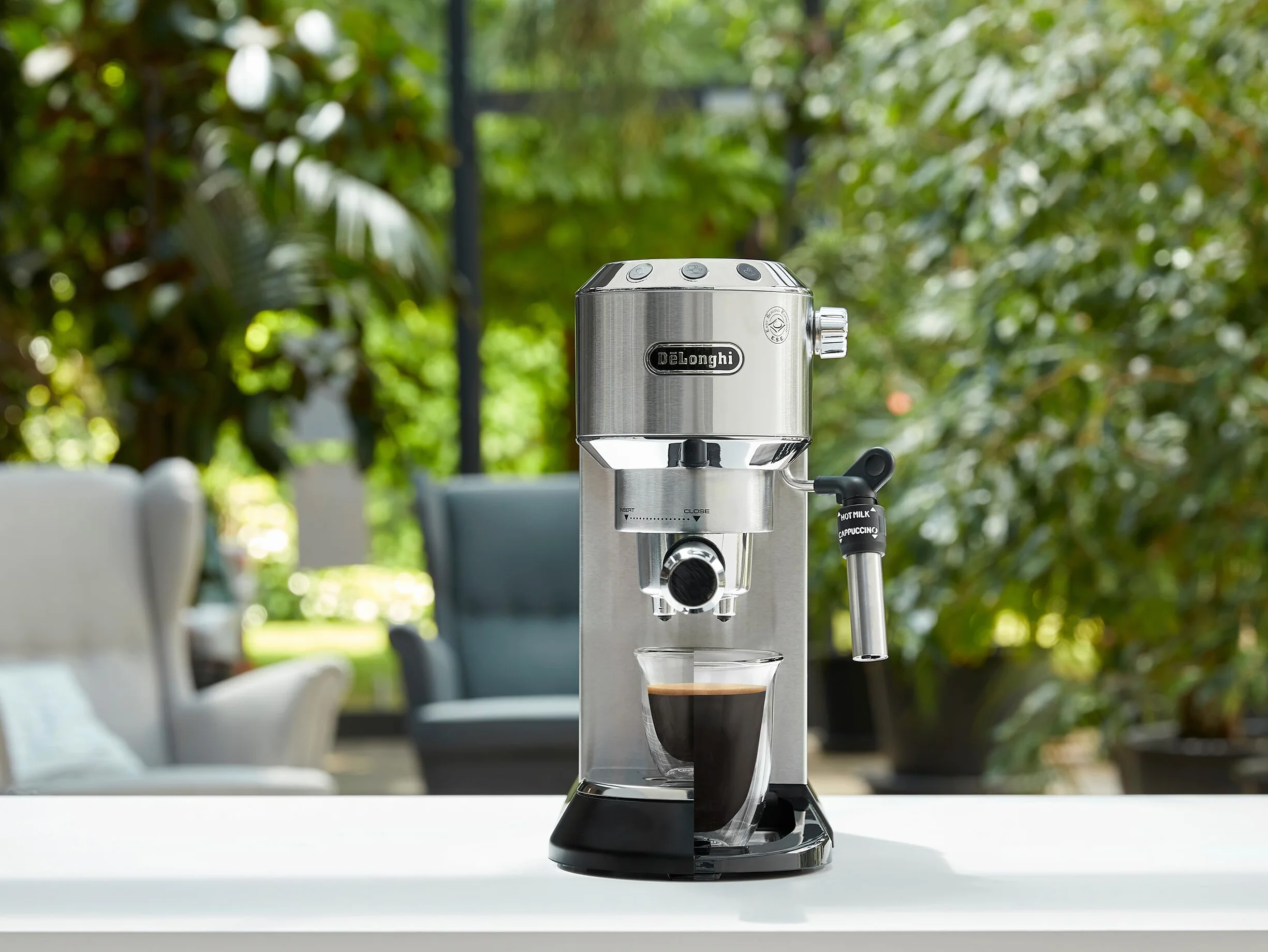 De'Longhi Dedica EC685 Ekspres do Kawy Kolbowy