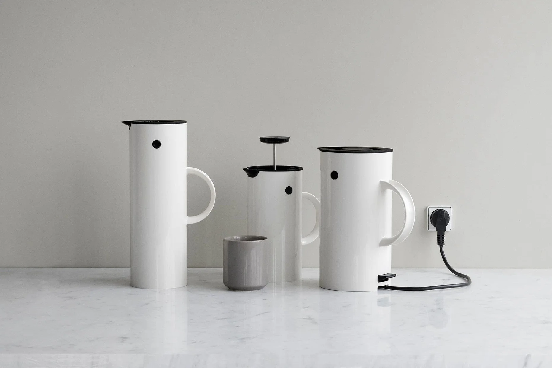 Stelton EM77 Dzbanek próżniowy izolowany z podwójnymi ściankami, szklaną wkładką, do kawy i herbaty
