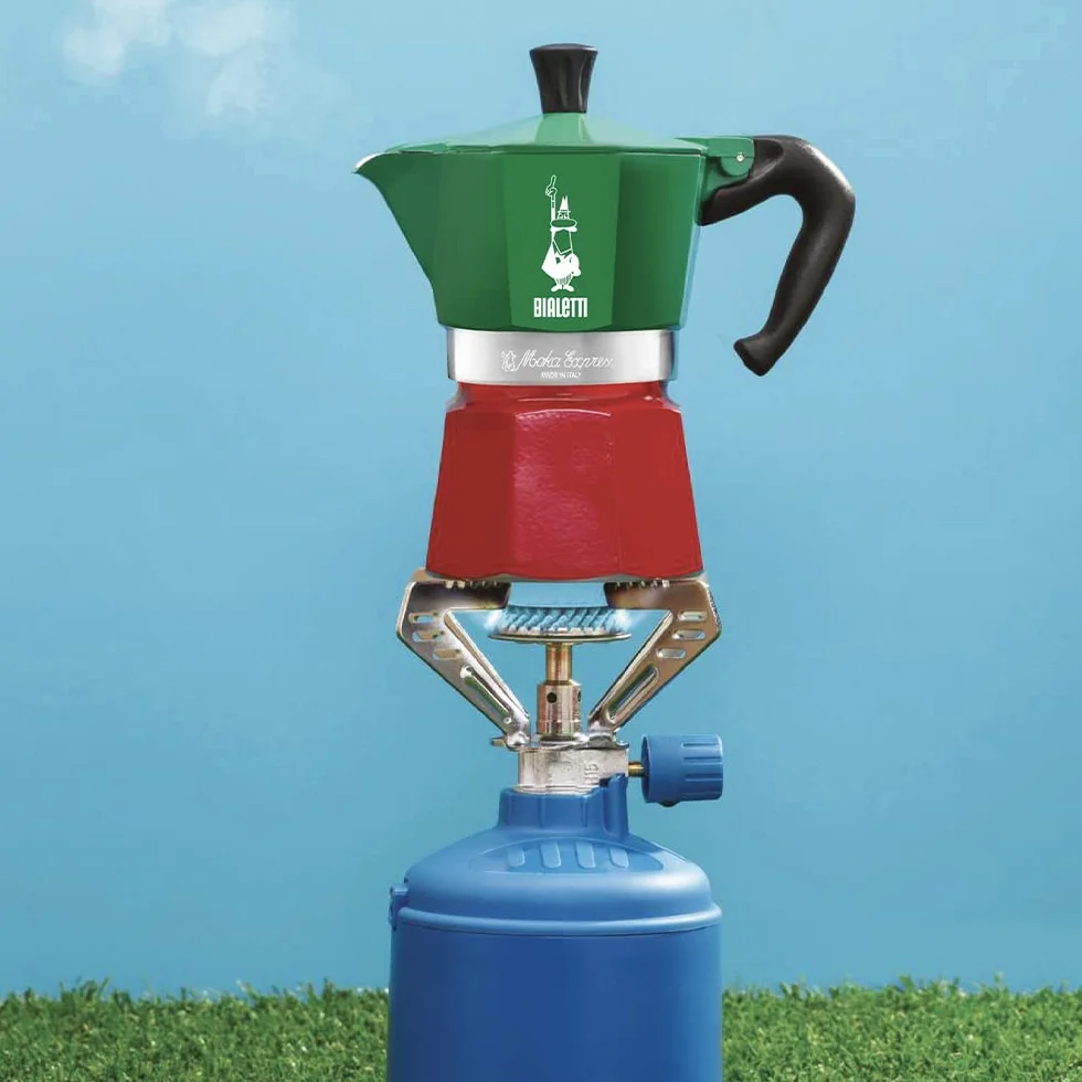 Bialetti – Moka Express Italia Collection: Klasyczna Kawiarka Do Przygotowywania Prawdziwej Włoskiej Kawy, 6 Filiżanek (270 Ml), Aluminiowa, W Kolorze Czerwonym, Zielonym, Srebrnym