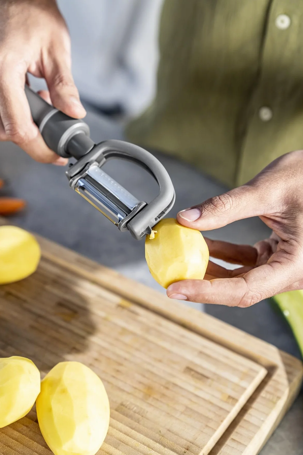 ZWILLING Z-Cut 5 w 1 Szary Obieraczka do owoców i warzyw