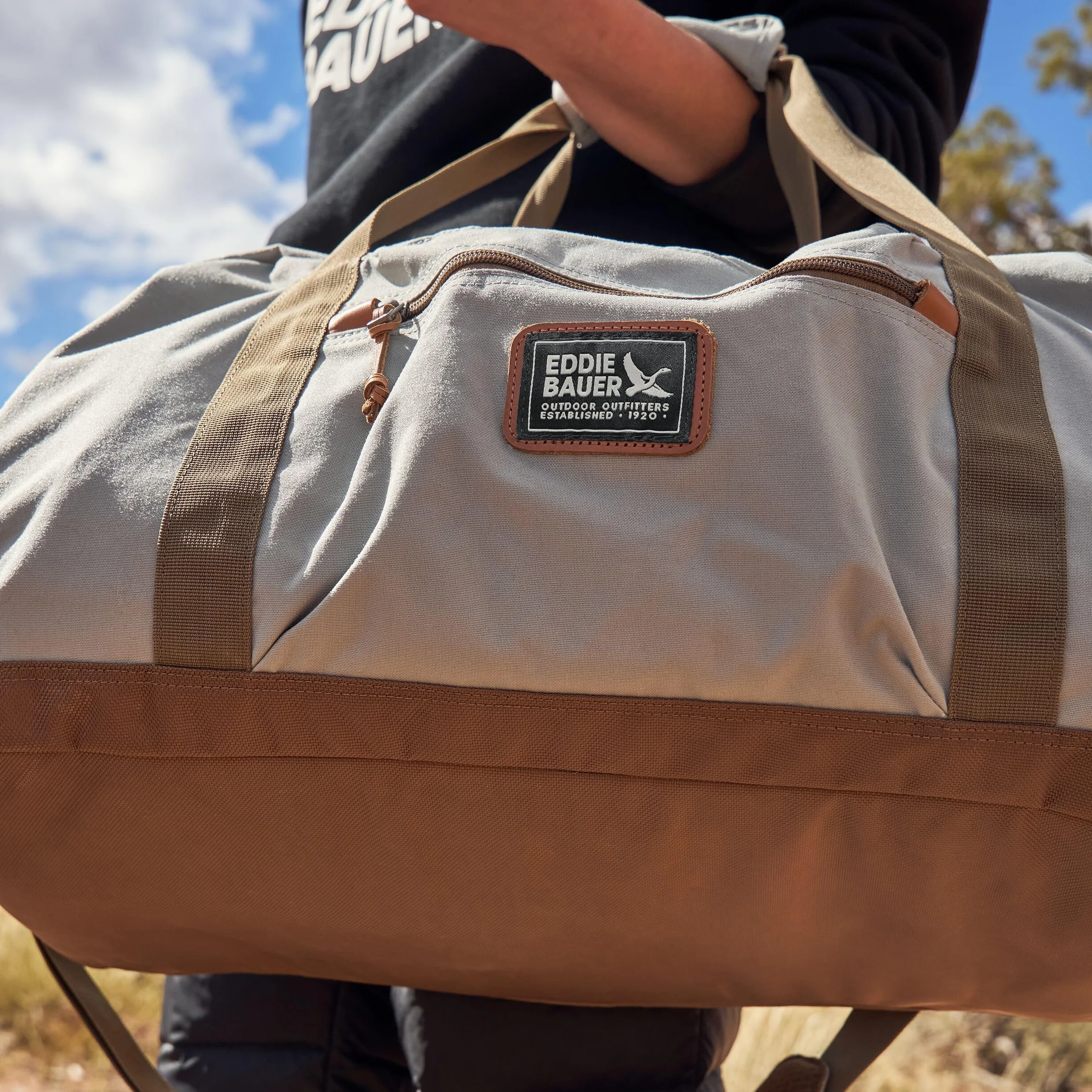 Eddie Bauer Bygone Duffel Weekend Travel | Lightweight | Rugged Polyester/Nylon | U-Shaped Main Compartment, Heather Grey, 45L