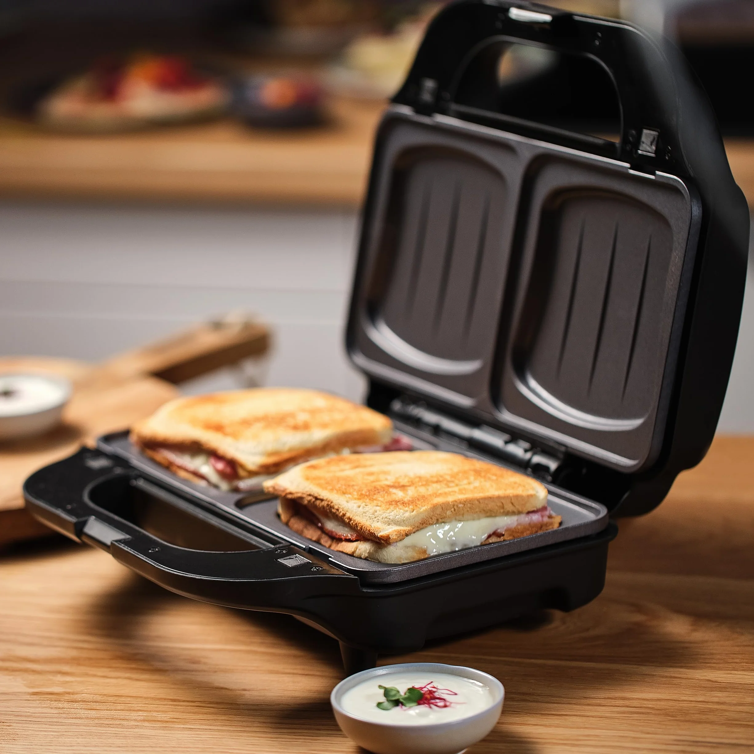 ETA Sorento Plus Maker do croque-monsieur 6 w 1 Grill waflowy 900 W