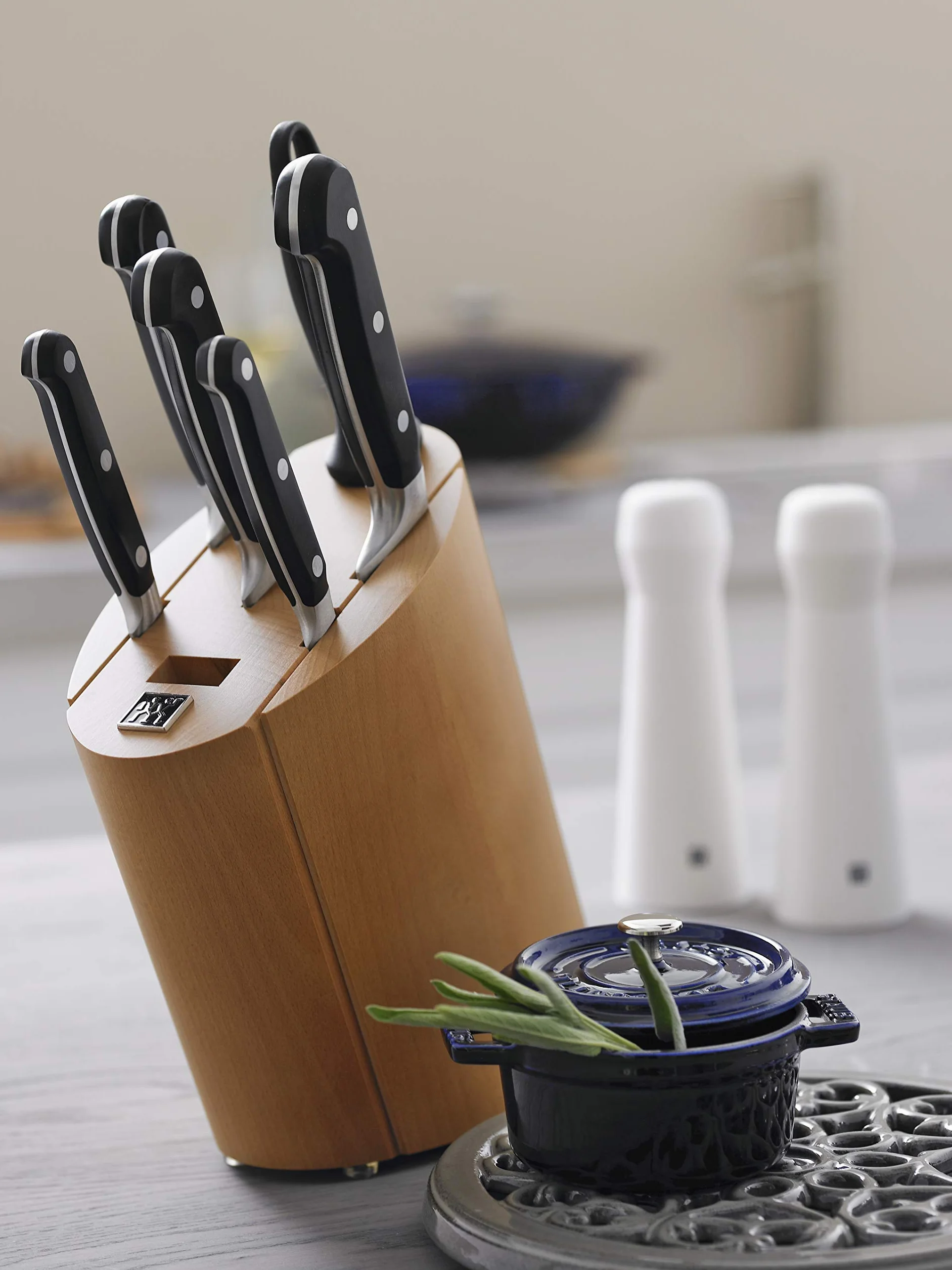 Zwilling Professional S Universalmesser 130 mm, Rostfreier Spezialstahl, schwarz