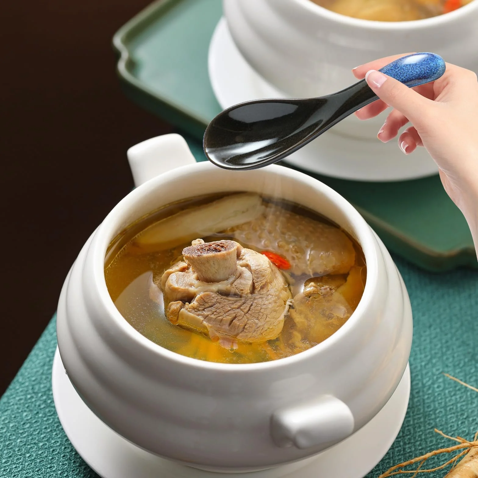 Japońskie niebieskie ceramiczne łyżki do zupy ramen, porcelanowe chińskie łyżki retro, zestaw 2 sztuk