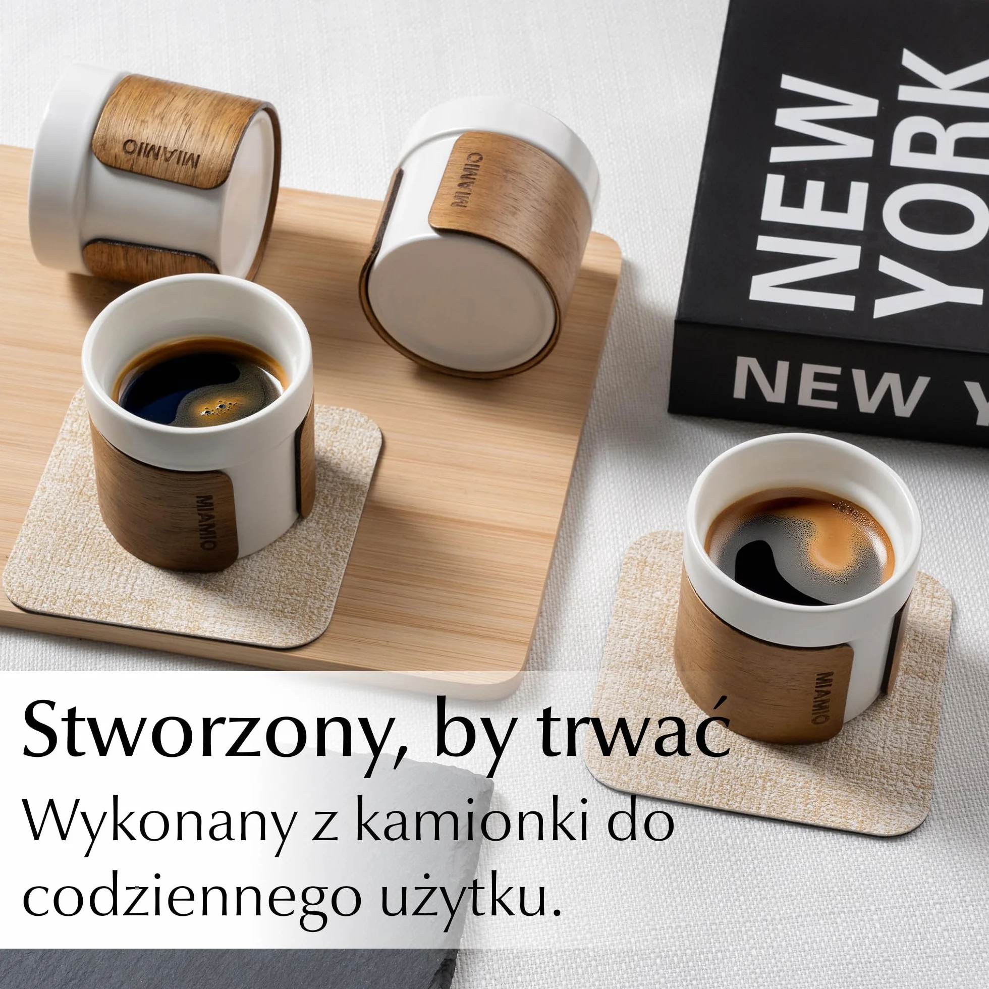 MIAMIO – Zestaw filiżanek do espresso 4 szt. (100 ml) Filiżanki do herbaty w stylu japońskim z ceramiki/Filiżanki bez uchwytu z demontowanym drewnianym mankietem (Biały)
