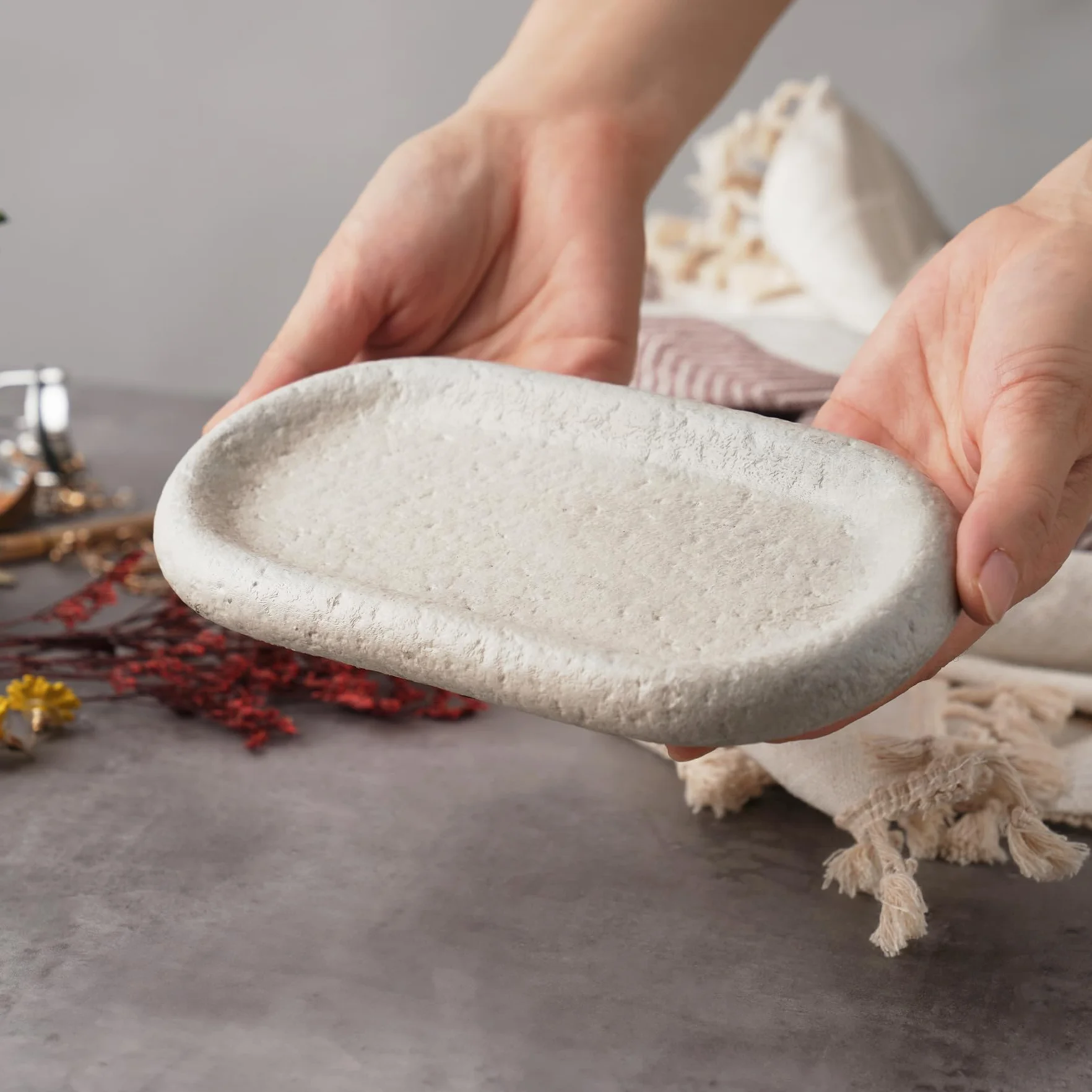 NiHome Taca na biżuterię z naturalnego trawertynu