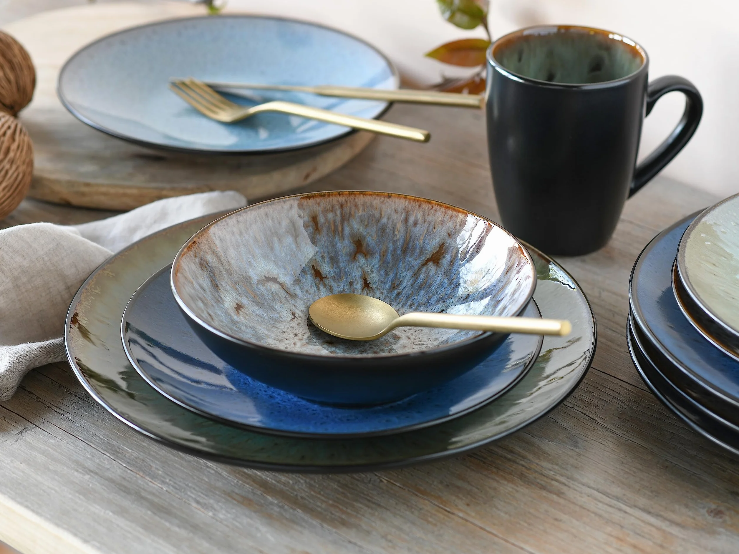CreaTable, 23629, seria BALI – reaktywne szkliwa, 16-częściowy zestaw naczyń, serwis kombi z kamionki, nadaje się do mycia w zmywarce i używania w kuchence mikrofalowej, wysokiej jakości produkcja