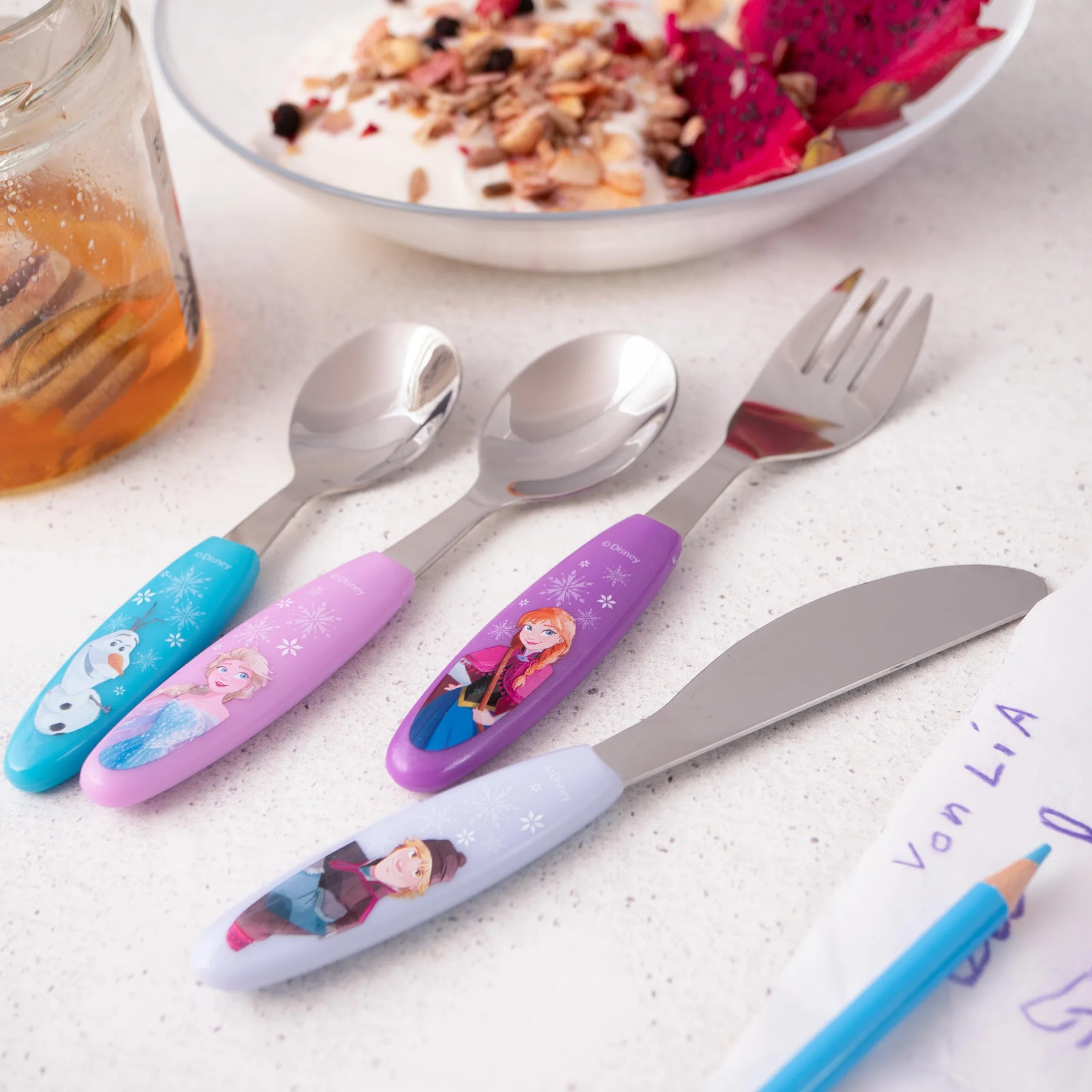 Frozen sztućce dla dzieci wraz z opakowaniem na prezent – widelec, łyżka i nóż do jogurtu, owoców i wielu innych – idealne do domu