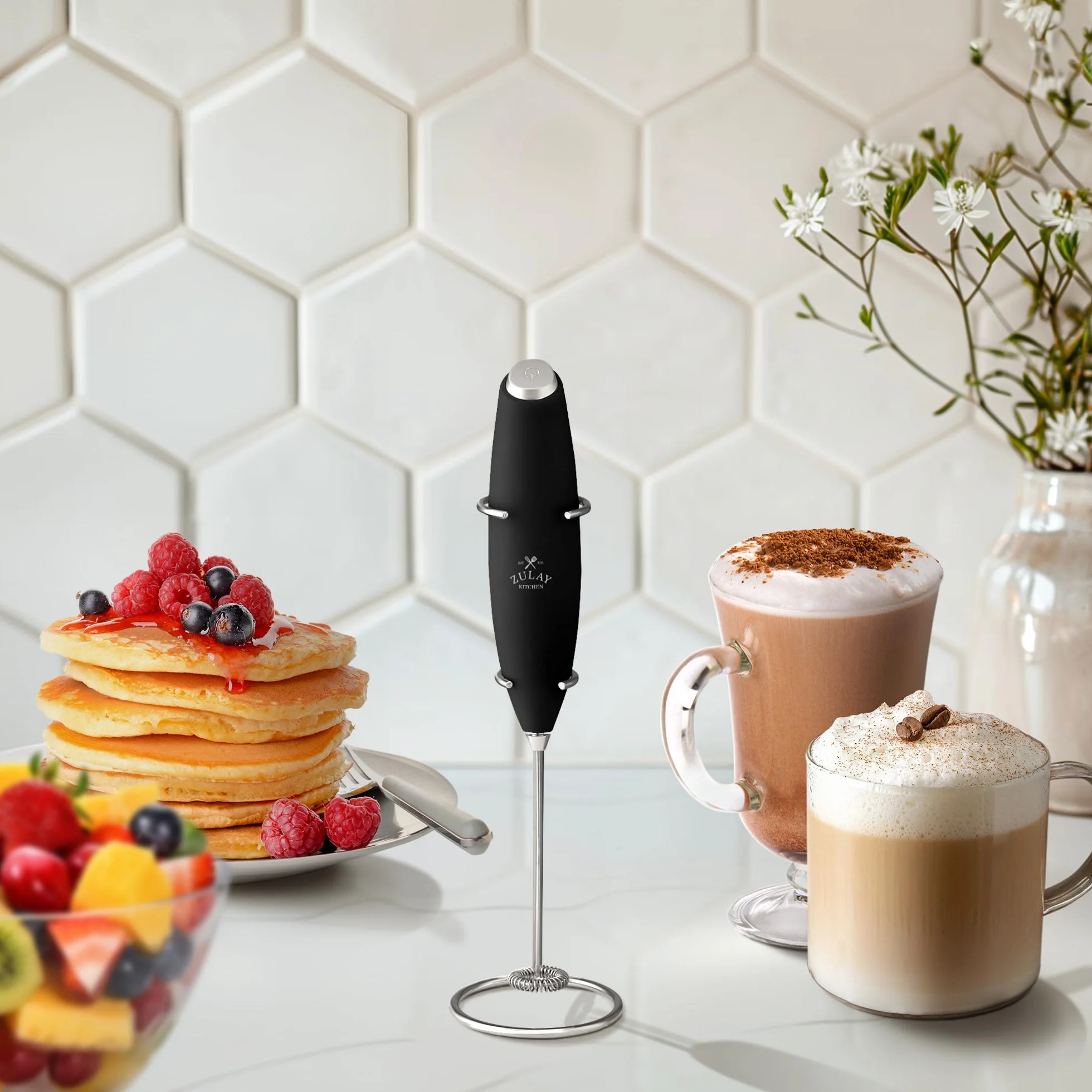 Zulay Milk Boss oryginalny ręczny spieniacz do mleka, do latte, mikser do kawy, minispieniacz do cappuccino, frappe, matcha, gorącej czekolady, czarny