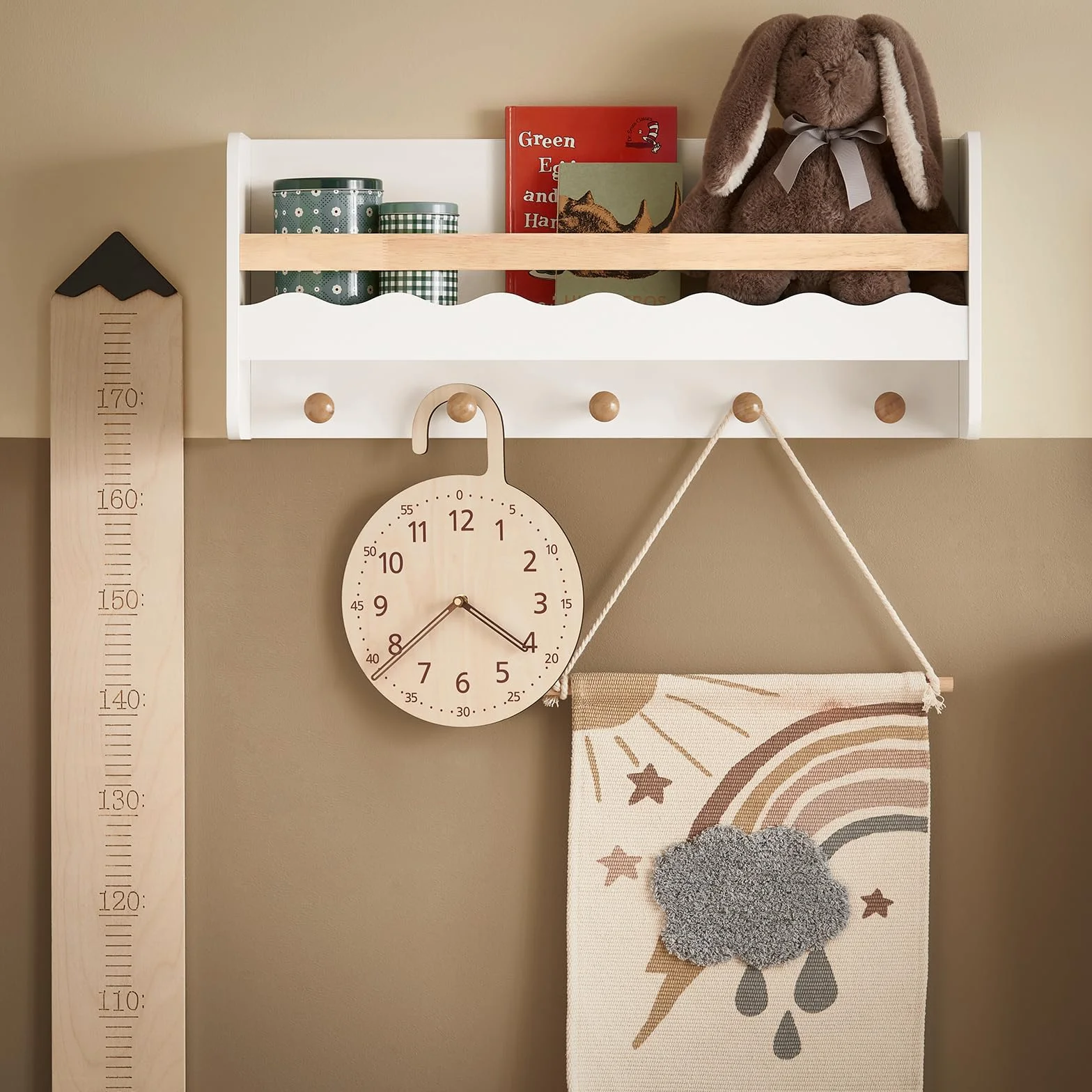 SoBuy KMB78-W Regał dla Dzieci Półka ścienna Gablota Regał Półka Loftowa Szafki 5 haczyków 73x15x30 cm