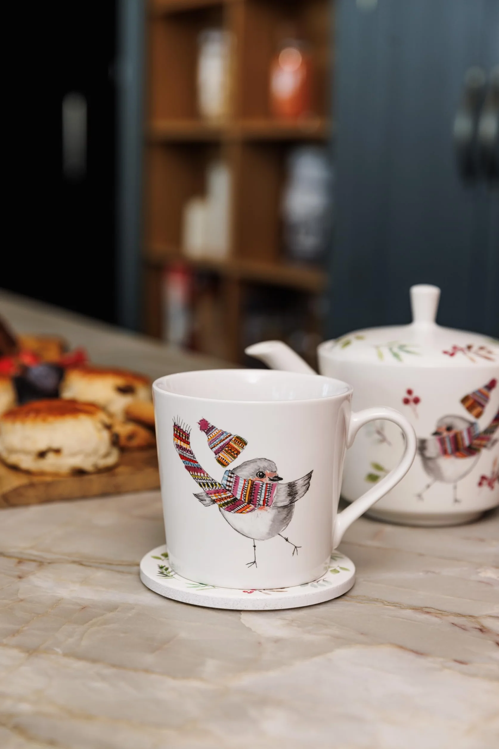 Mikasa Tipperlyhill Robin Ceramiczny zestaw kubków i podstawek, 380 ml, w pudełku prezentowym