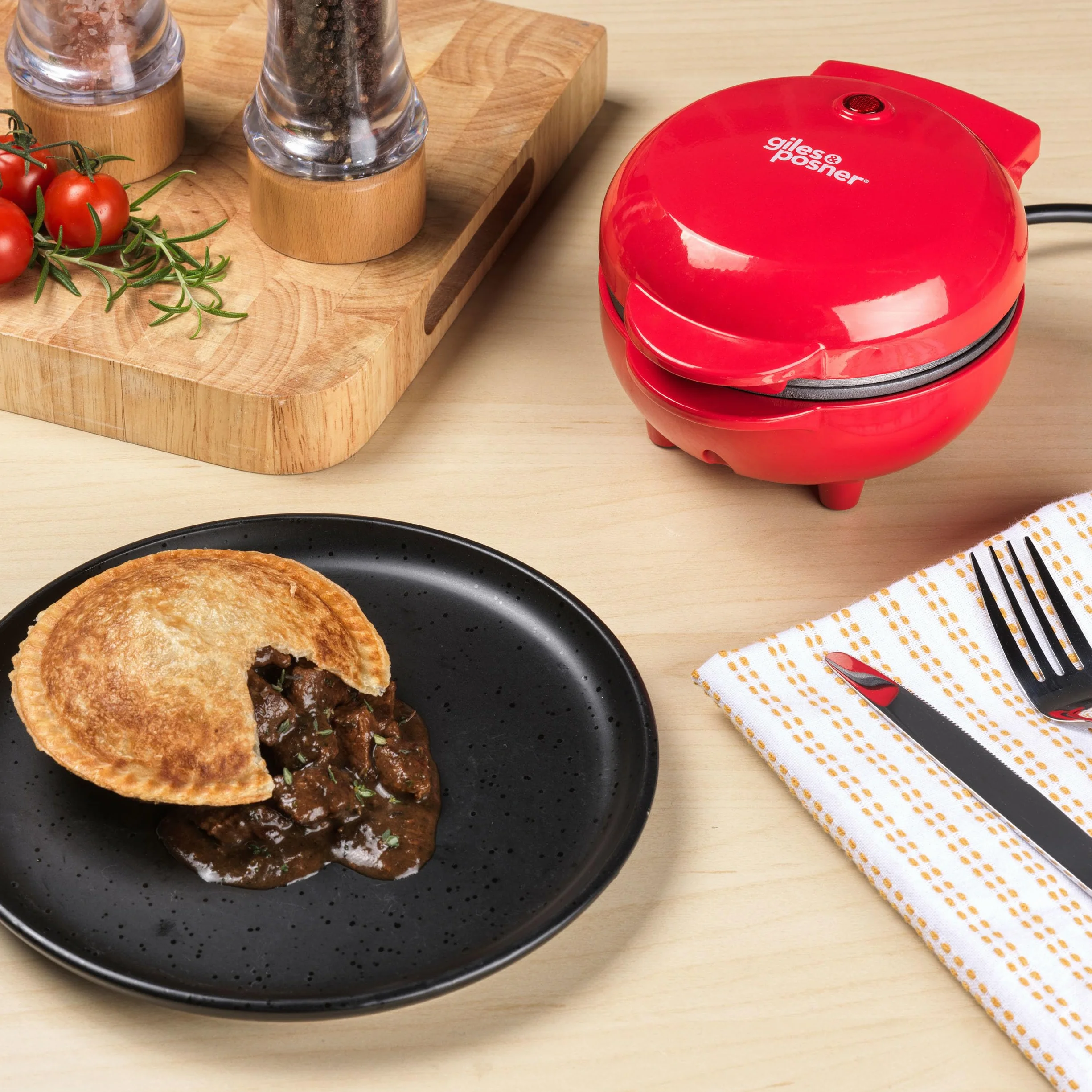 Giles & Posner EK4914 Mini maszyna do robienia ciast, płyta nieprzywierająca 12,5 cm, podgrzewanie wstępne 3 min, krawędź do zaciskania