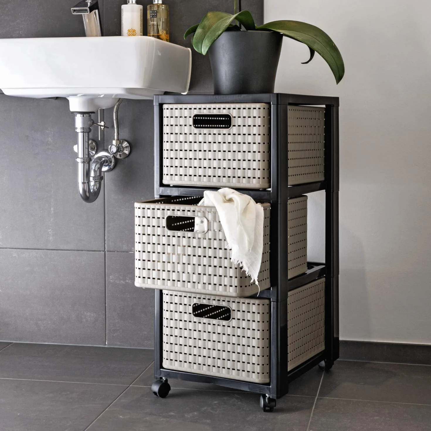 Rotho Country szafka na kółkach z 3 szufladami rattanowa 18 l 37,5x32,5x71,2 cm