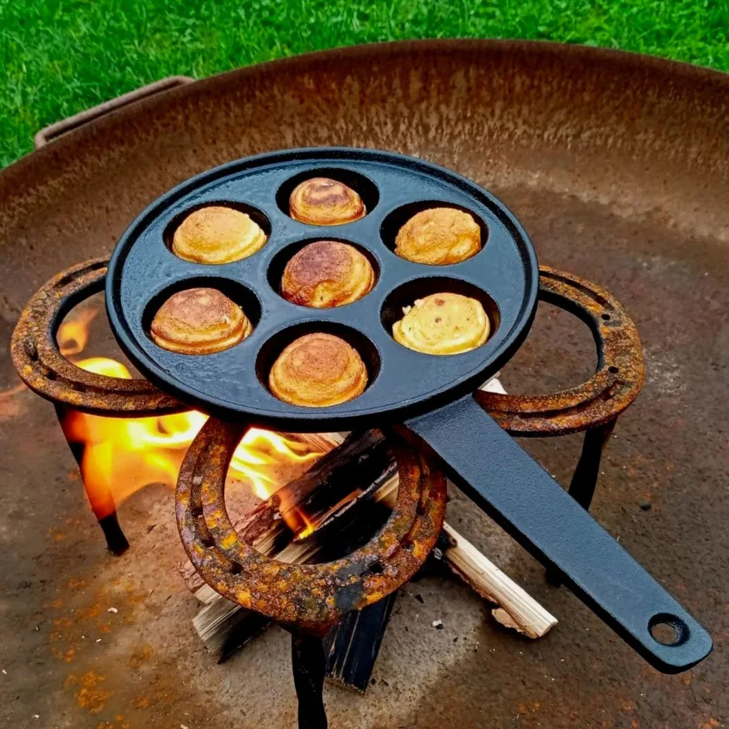 BBQ-Toro Żeliwna patelnia do poffertjes z uchwytem | Ø 20,5 x (wys.) 3 cm, patelnia do 7 patelni, wstępnie przygotowana, patelnia do poffertje, takoyaki, z oczami wołu