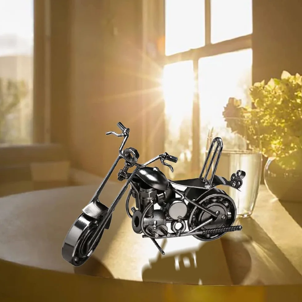 Dekoracyjny Motocykl Vintage Żelazna Rzeźba Metalowa Dekoracja Model Kolekcjonerski Prezent