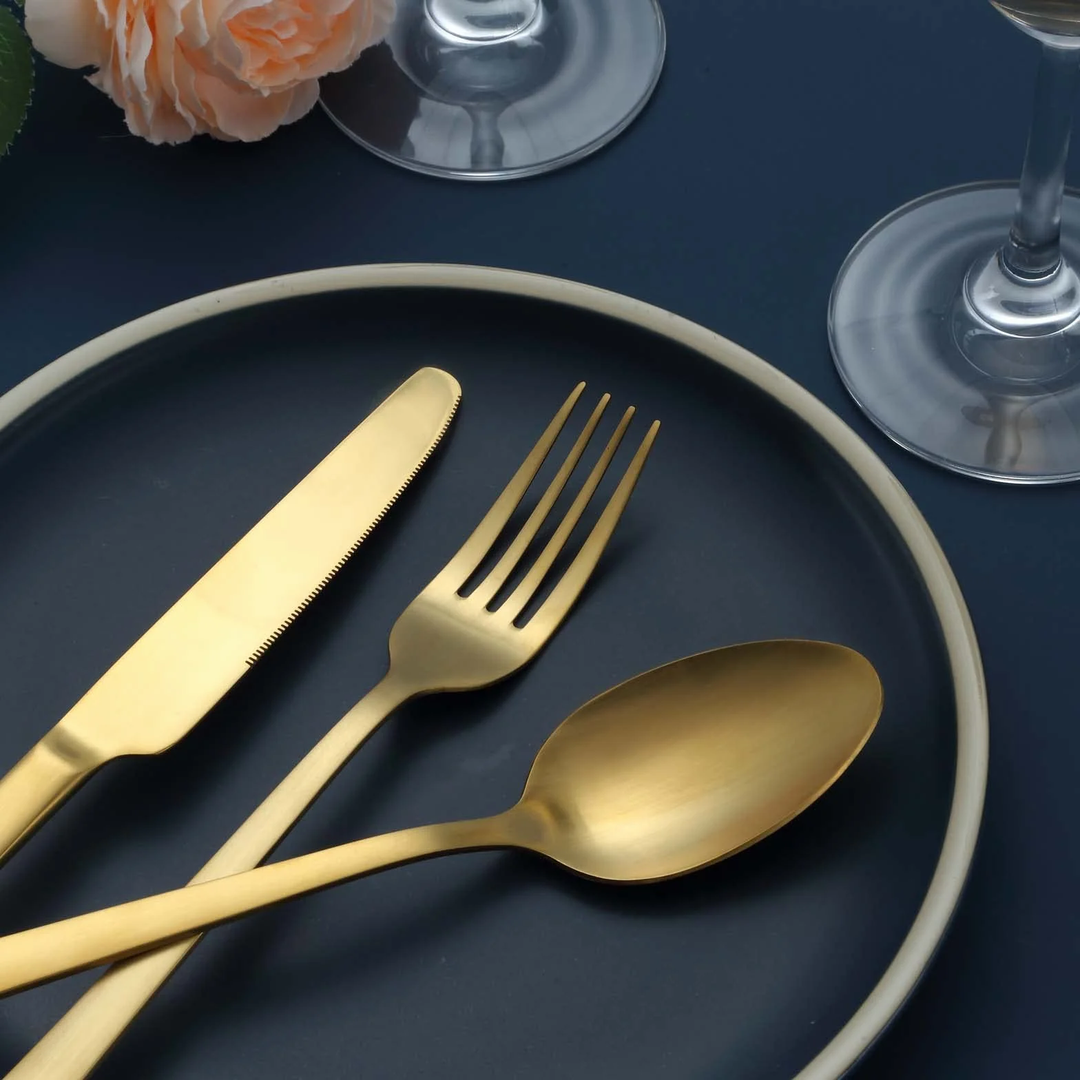 hunnycook sztućce złote, zestaw sztućców dla 6 osób, 30-częściowy zestaw sztućców ze stali nierdzewnej, matowe, do domu, kuchni, restauracji, zestaw sztućców z widelcami, łyżkami, nożami, polerowane