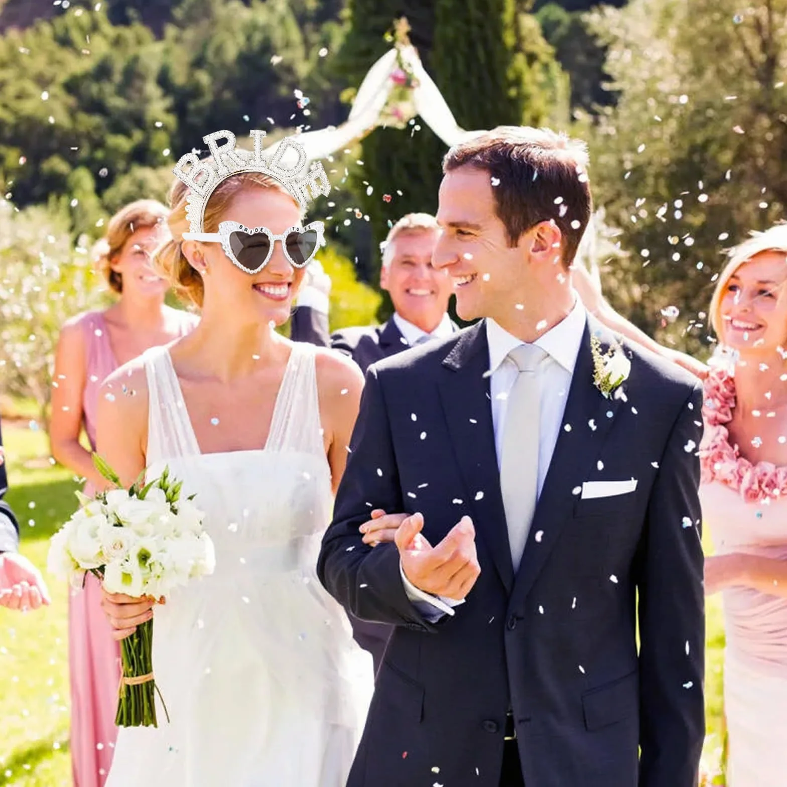 Bride To Be opaska na włosy z koralikami, z okularami przeciwsłonecznymi w kształcie serca, akcesoria ślubne
