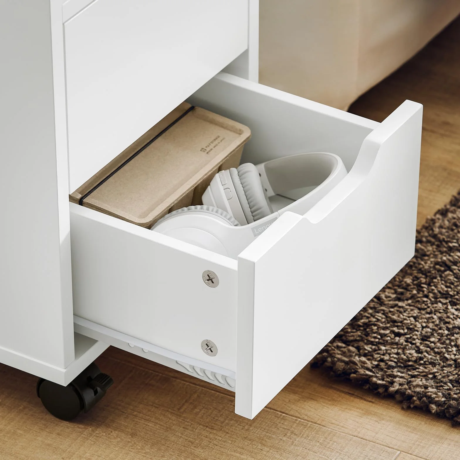 SoBuy Stolik boczny z kółkami Wąski B60 x D30 x H60 cm FBT130-WN