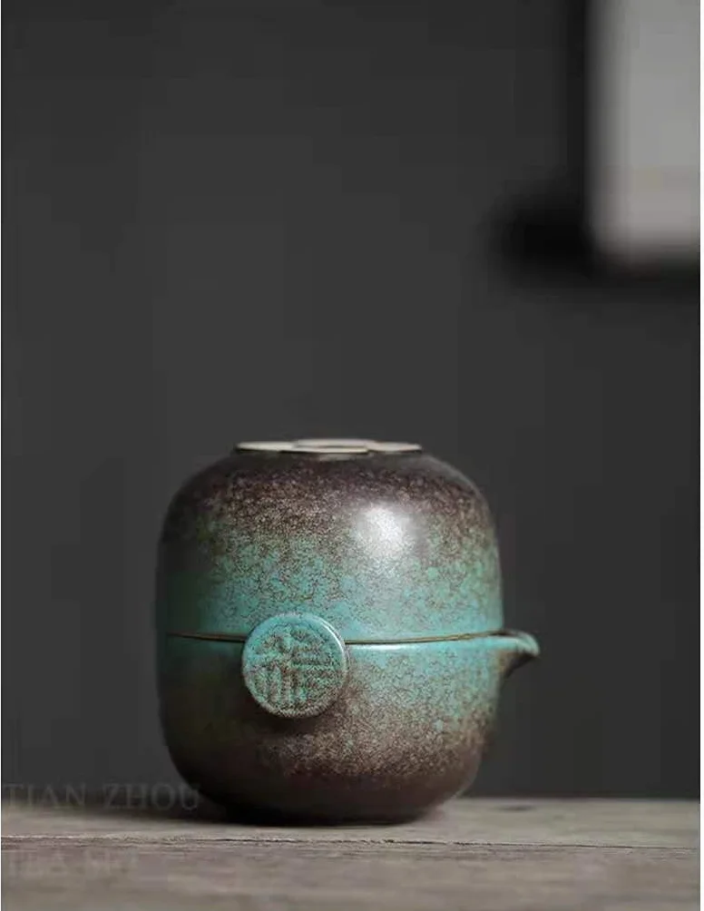 Ceramiczny podróżny zestaw do herbaty Gongfu - Wspaniały chiński zestaw do herbaty z czajniczkiem i 2 filiżankami do herbaty, przenośne etui..