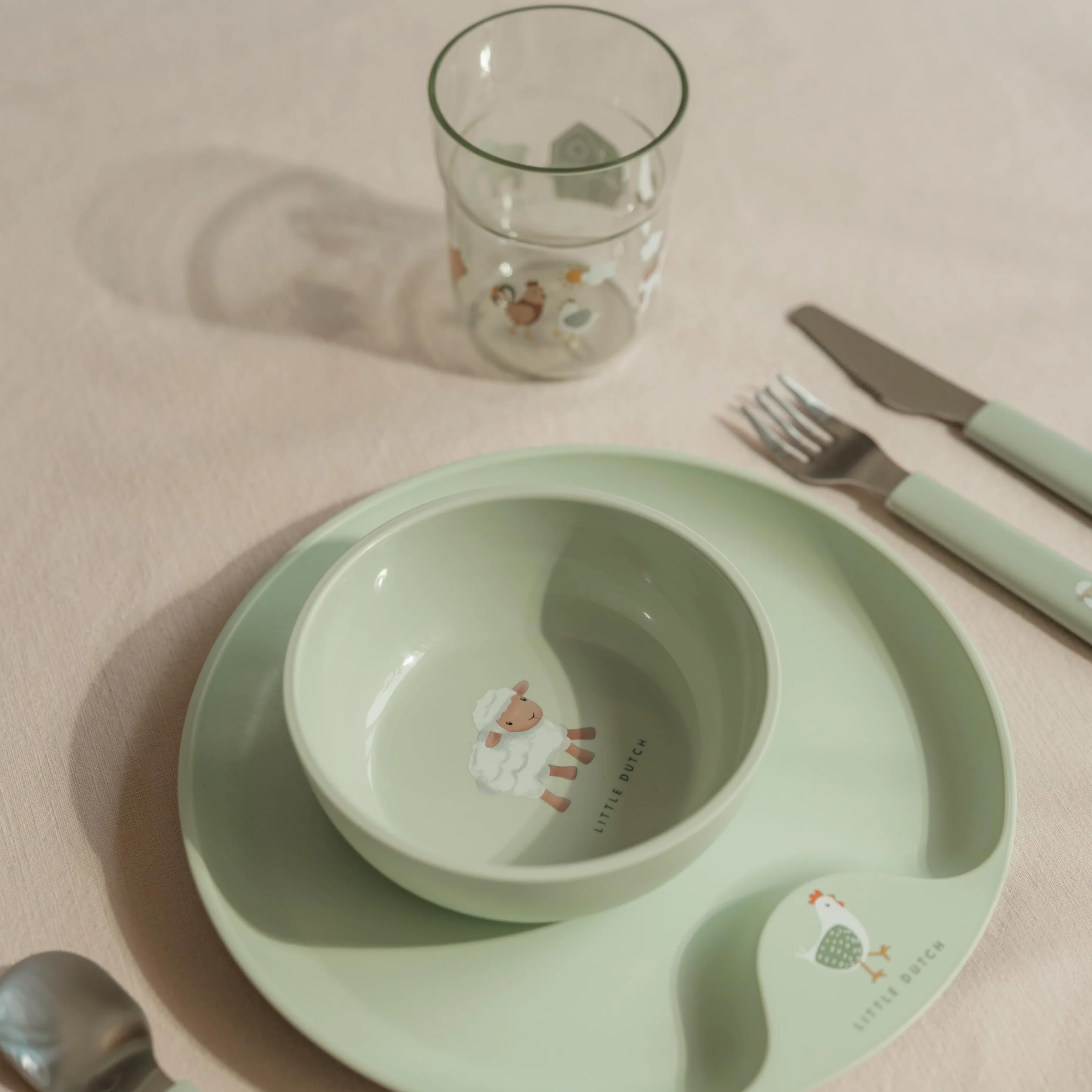 Mepal 6-Częściowy Zestaw Naczyń Stołowych dla Dzieci Mio Little Dutch, Sztućce, Szklanka, Talerz, Miska, Nadaje się do Zmywarki, Forest Friends