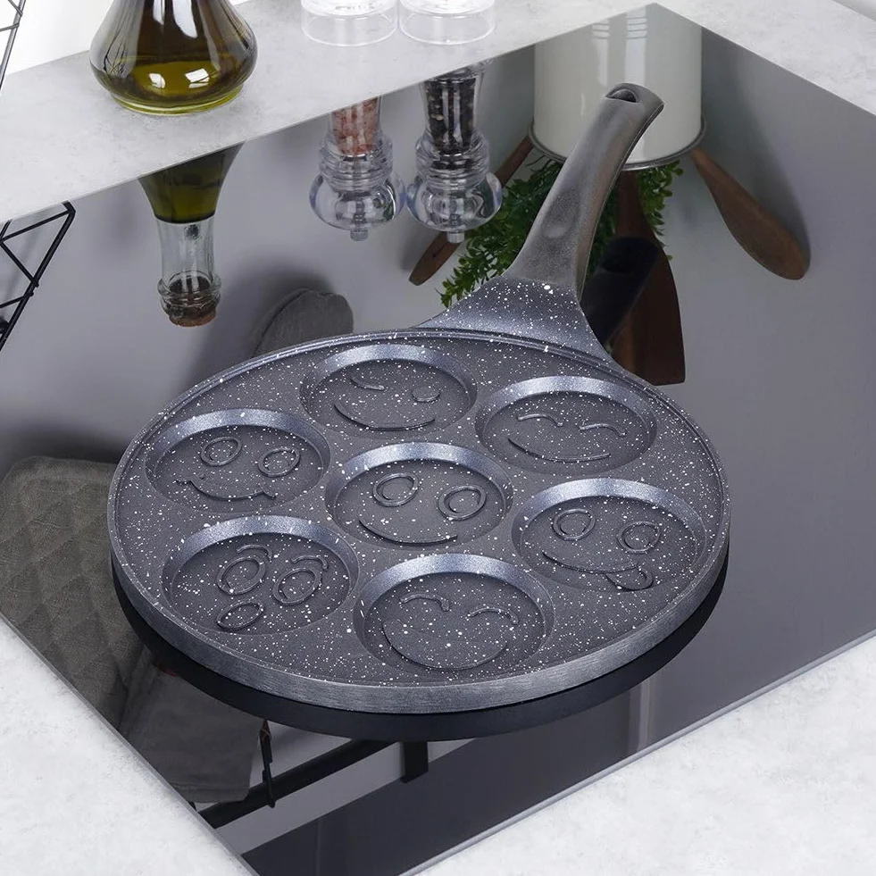 Patelnia granitowa do jajek placków 7 otworów buźki GRANDE 27 cm