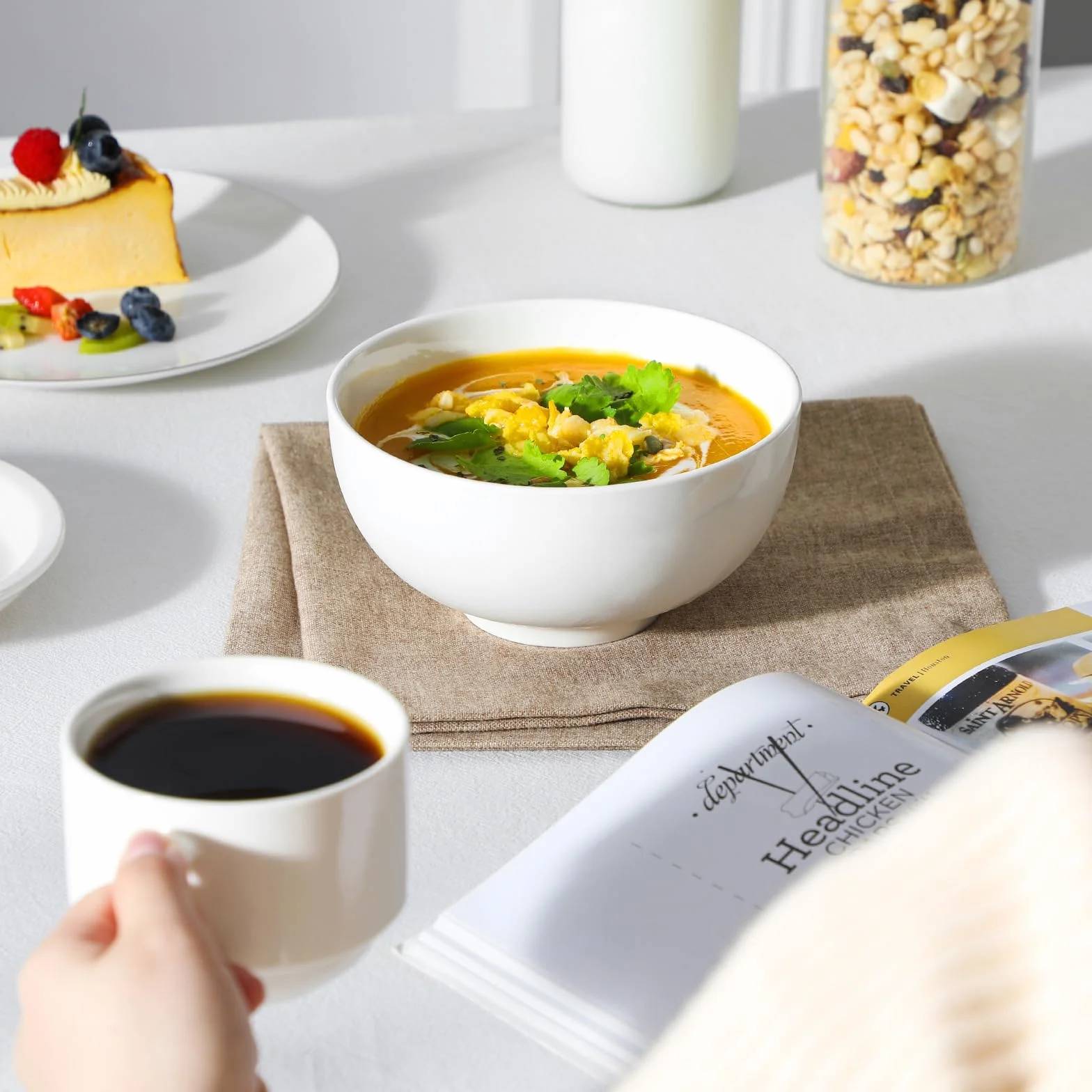 MALACASA Regular Series 4 szt. białych porcelanowych misek na płatki 780 ml, okrągłe miski śniadaniowe, miski do sałatek 15 cm, miski do sałatek, miski do zupy i ryż