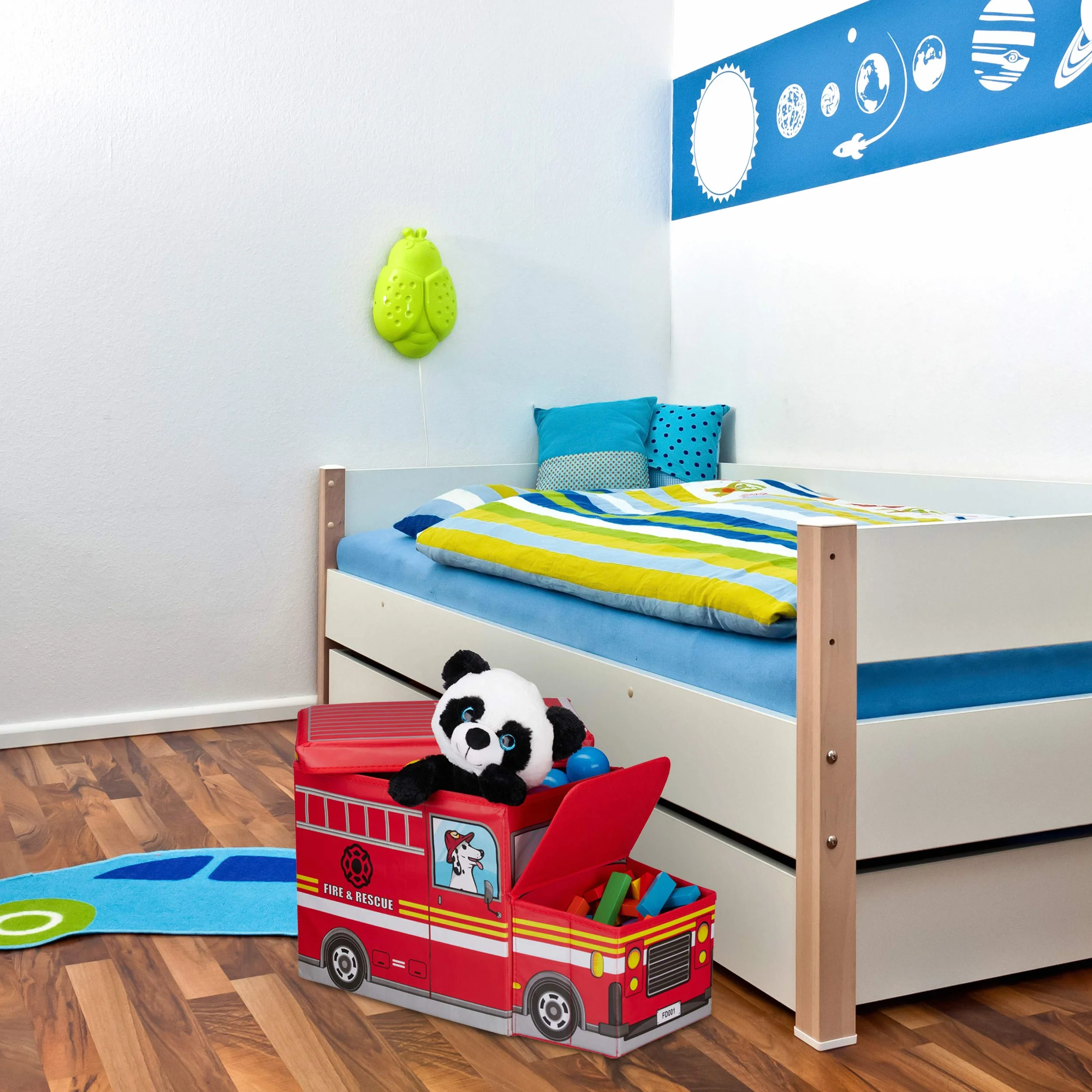 Relaxdays Pudełko do siedzenia dla dzieci, schowek z pokrywką, zabawka, składany, wóz strażacki, miejsce do przechowywania, dla chłopców i dziewczynek, 50 l, kolor czerwony, wys. x szer. x gł.: ok. 33