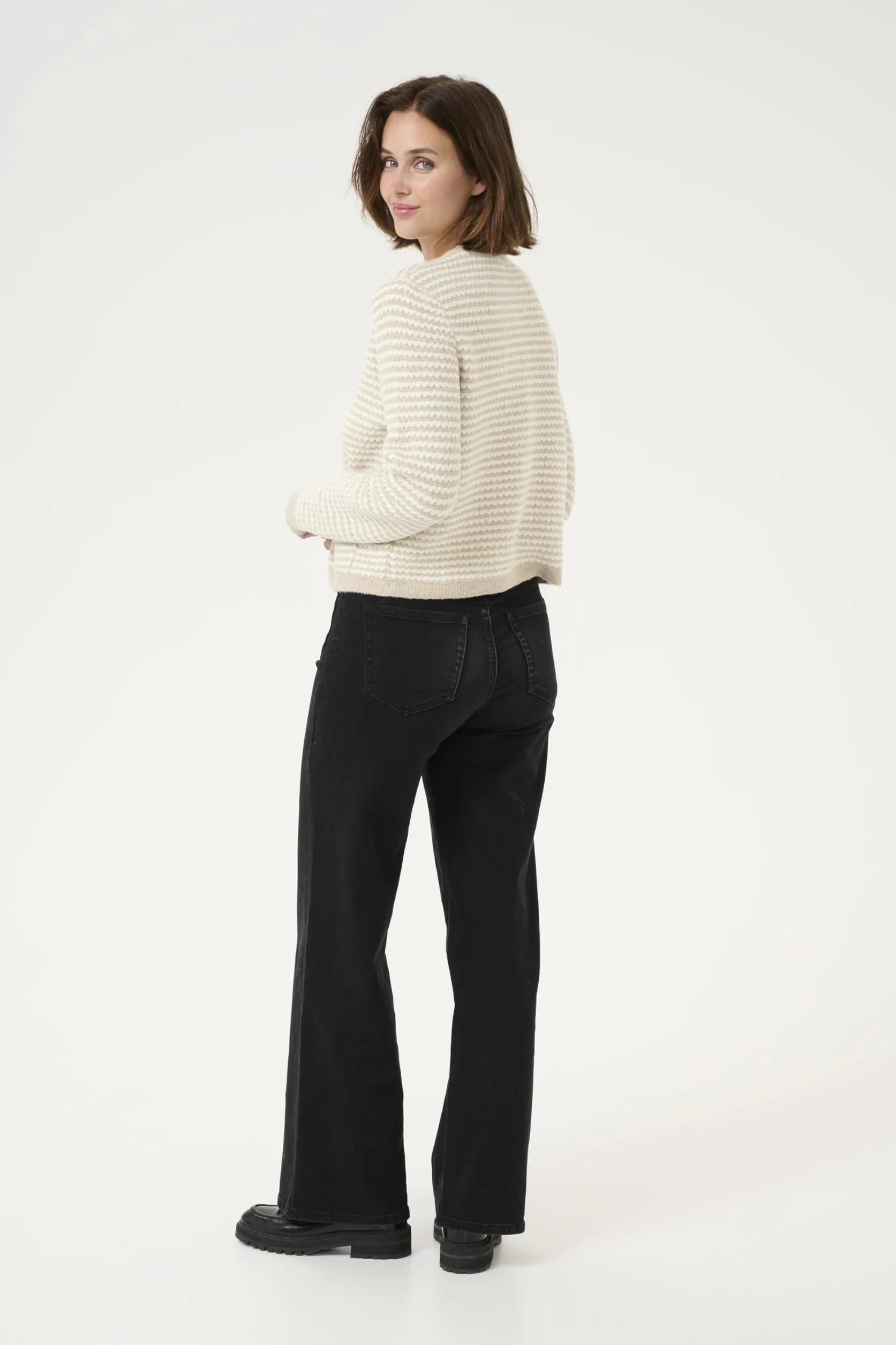 KAFFE Pulower Kobiety Kaffe Women's Pullover Crew Neck Relaxed Fit Long Sleeves Textured Knit