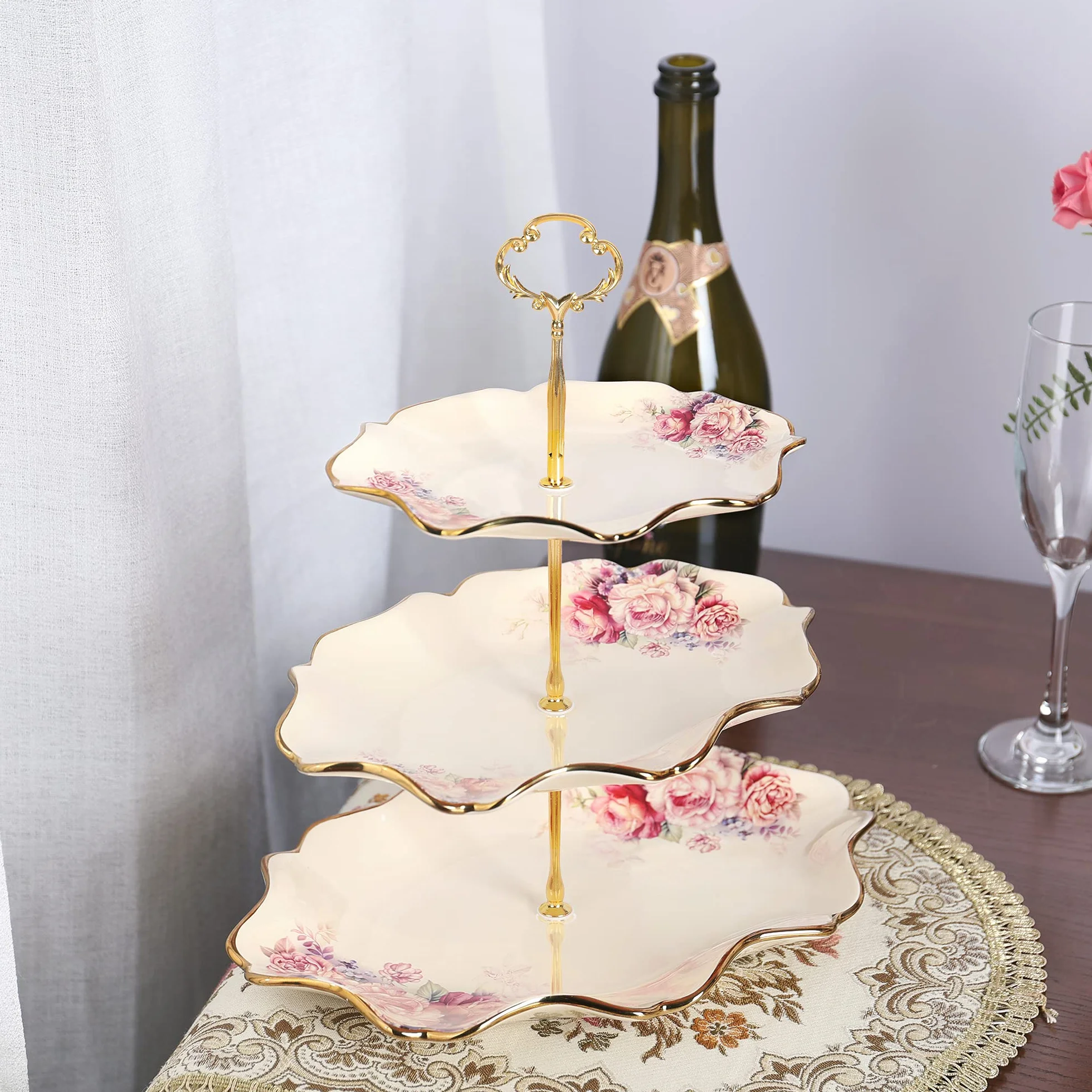 Porcelanowy Patera na Ciasta Vintage Kwiatowy Stojak na Babeczki Kształcie Lotosu Metalowe Pręty Złoto