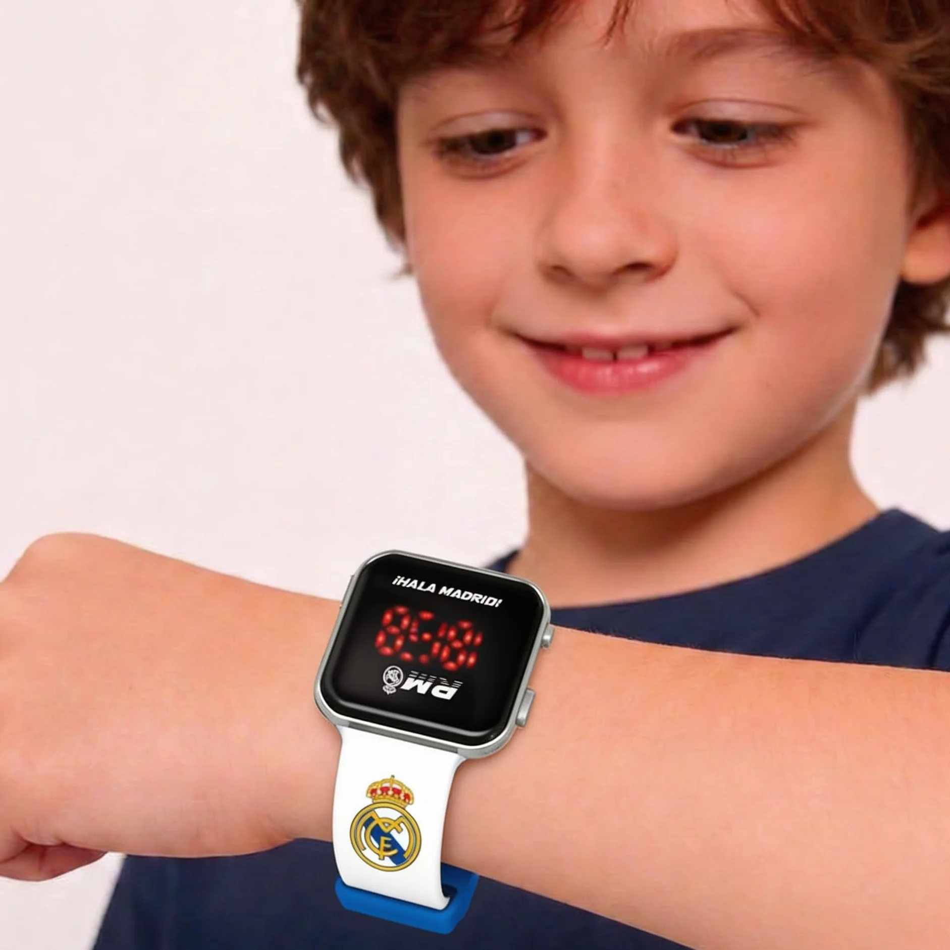 Kids Licensing Zegarek na co dzień RM00016, Real Madryt biały, Real Madryt biały