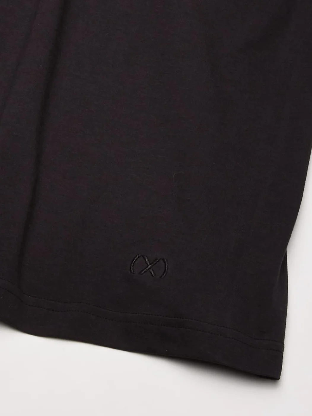 2(X) IST Essential Cotton T-Shirt z dekoltem w kształcie litery V, trójpak. Mężczyźni Essential Cotton V-Neck T-Shirt 3-Pack (3 w zestawie)