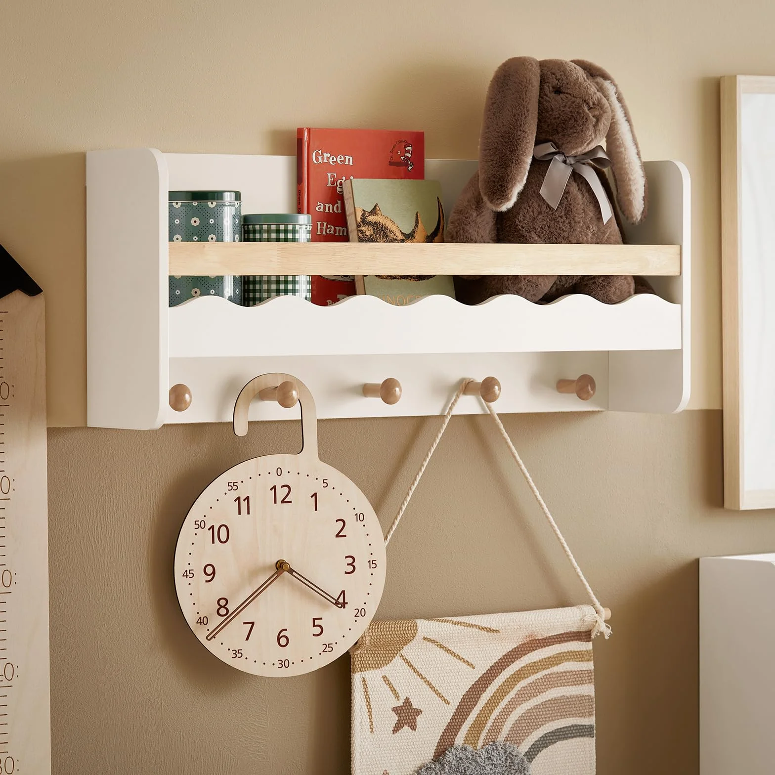 SoBuy KMB78-W Regał dla Dzieci Półka ścienna Gablota Regał Półka Loftowa Szafki 5 haczyków 73x15x30 cm