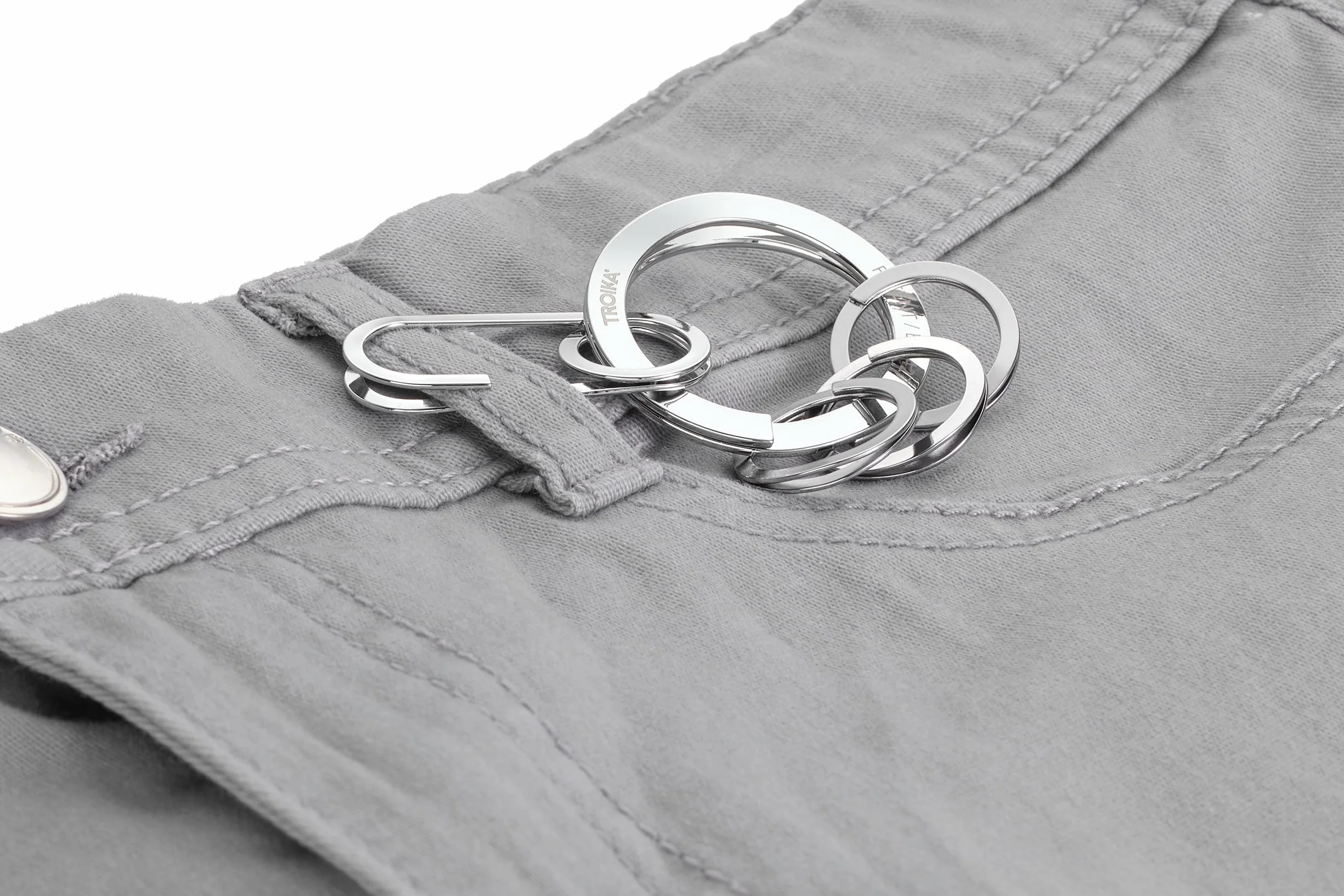 Troika Nail Guard Easy – Brelok do kluczy z szybkim zwalnianiem z 3 pierścieniami przyjaznymi dla paznokci, Srebrny, 6 x 3,5 x 0,8 cm
