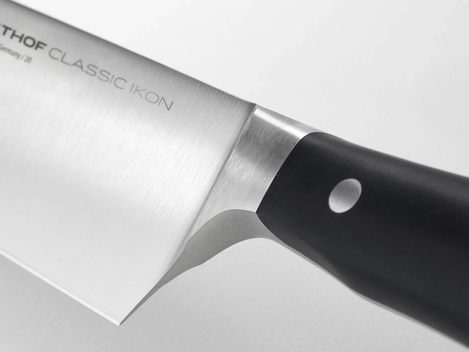 WÜSTHOF Classic Ikon nóż szefa kuchni 16 cm czarny