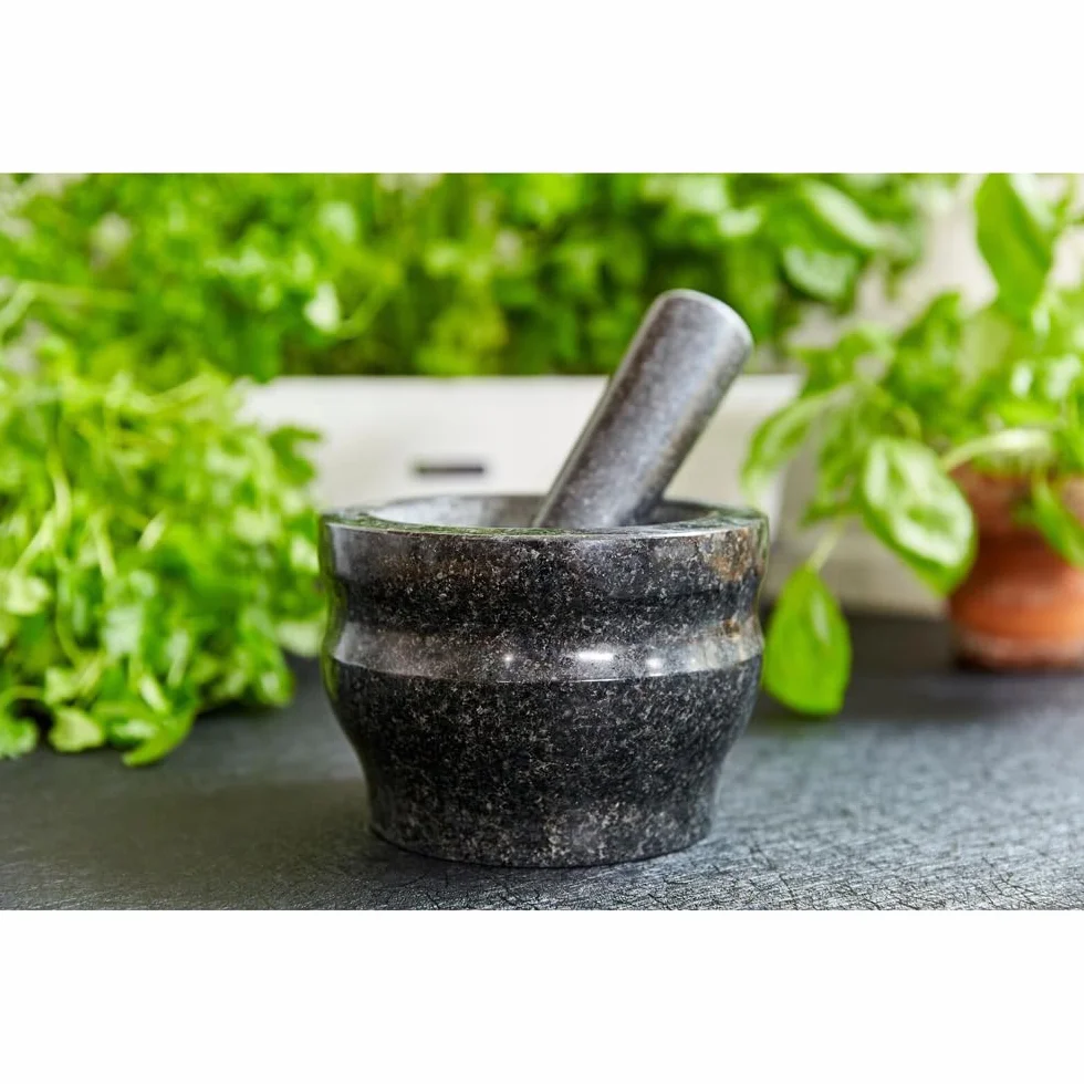 Cole & Mason Worcester moździerz z tłuczkiem granit 14 cm czarny