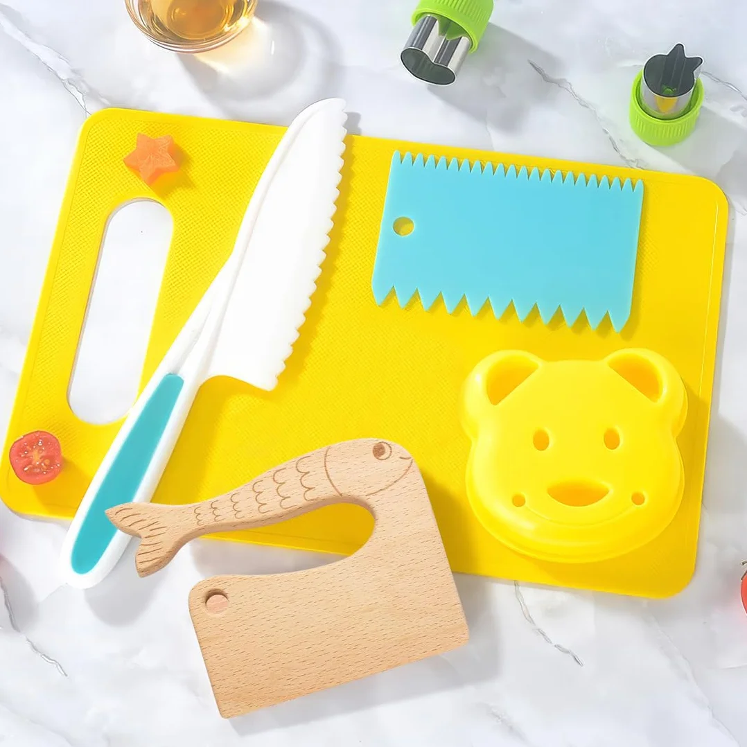 Noże dla dzieci, 17 sztuk noży dziecięcych Montessori, noże kuchenne dla dzieci, w tym drewniany nóż, deska do krojenia i obieraczka, krokodyl, zestaw noży do krojenia owoców lub warzyw