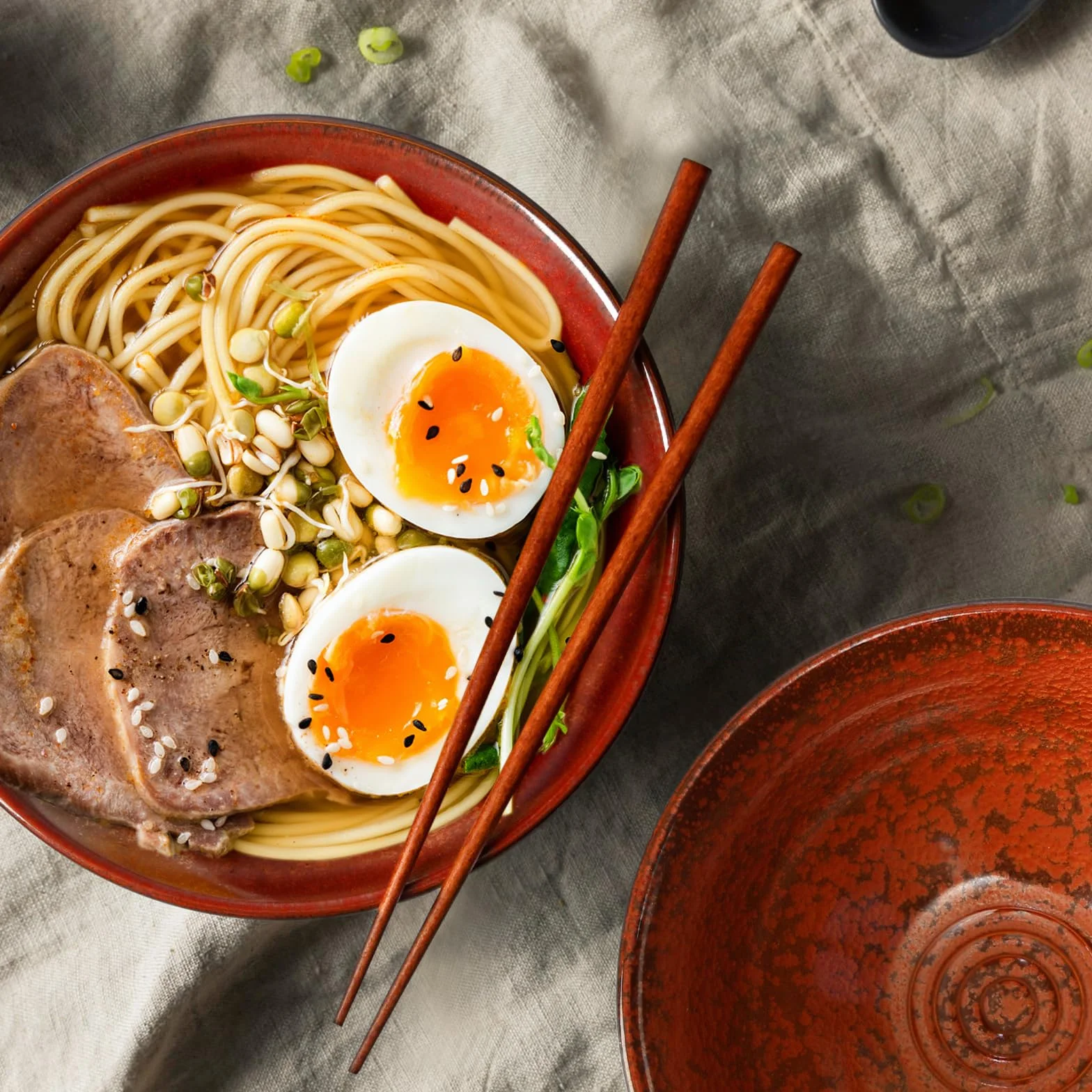 NUTRIUPS Japońska miska ramen (czerwona)