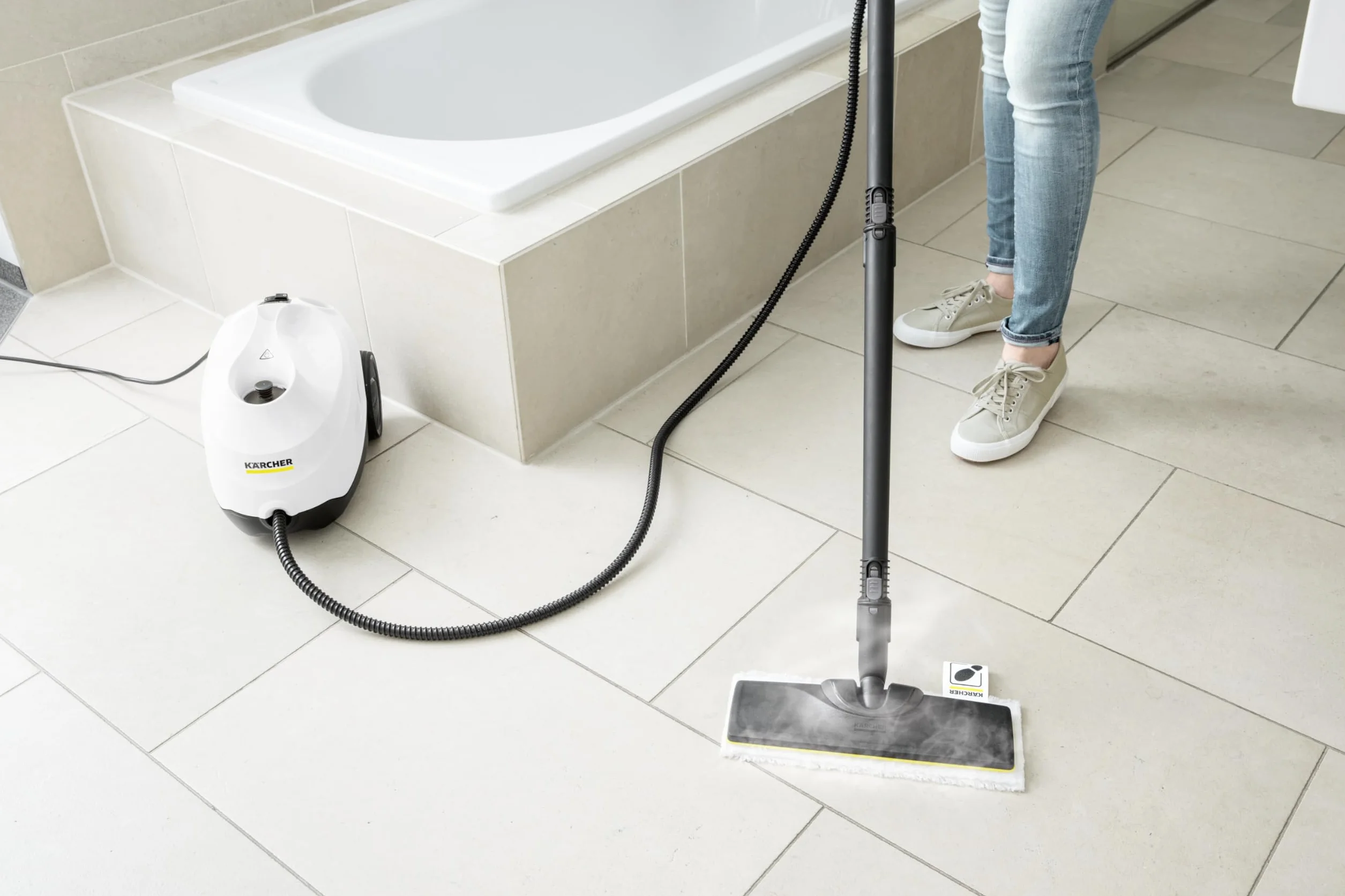 Kärcher Parownica SC 3 Easyfix, Ciśnienie Pary: Maks. 3,5 Bar, Czas Nagrzewania: 30 S, Moc: 1900 W, Moc Powierzchniowa: 75 M, Zbiornik: 1 L, Z Wkładem Odkamieniającym, Zestawem Do Czyszczenia