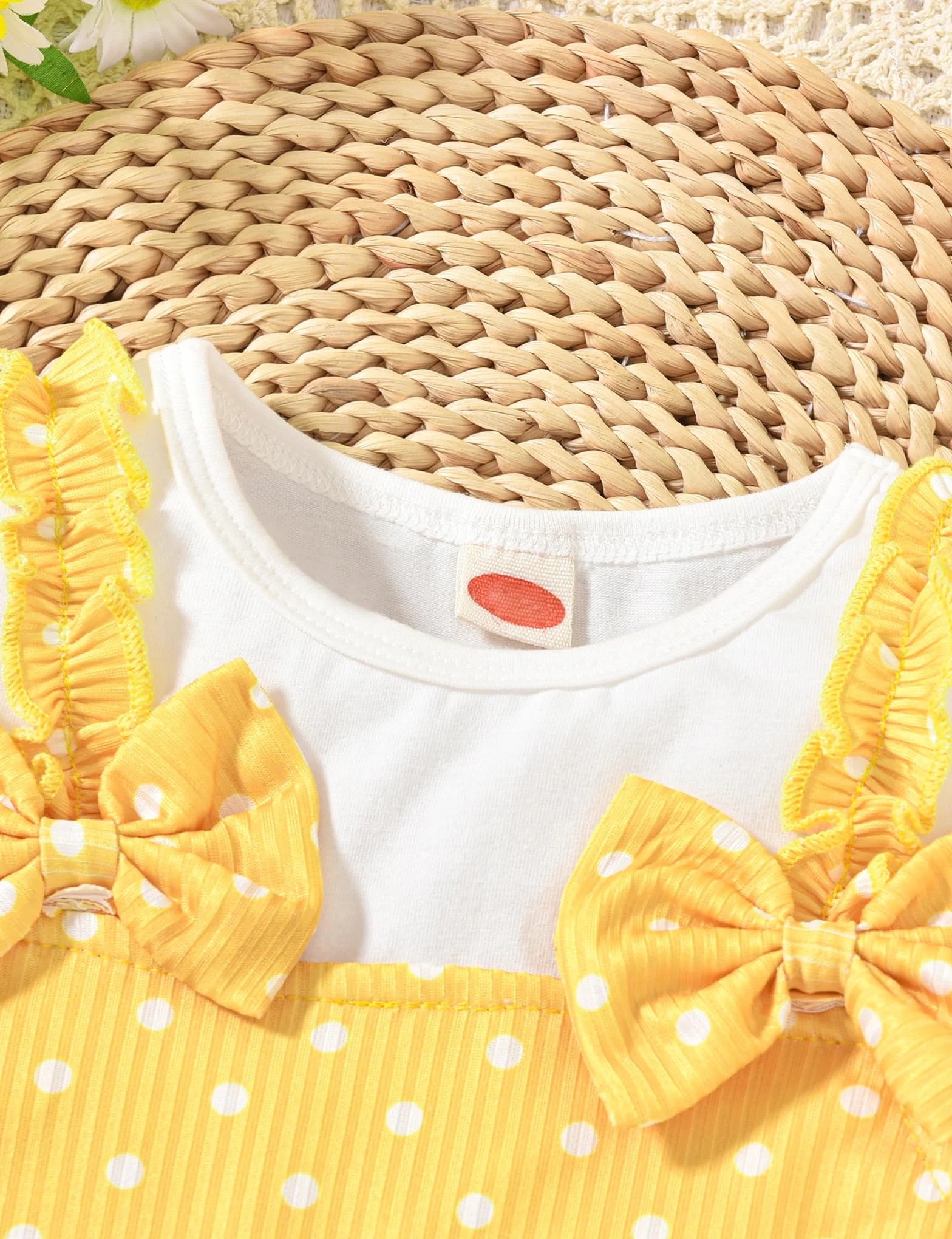Ubrania dla niemowląt Body Romper z długim rękawem z falbankami, bawełna prążkowana Bowknot Jumpsuit Onesie Strój