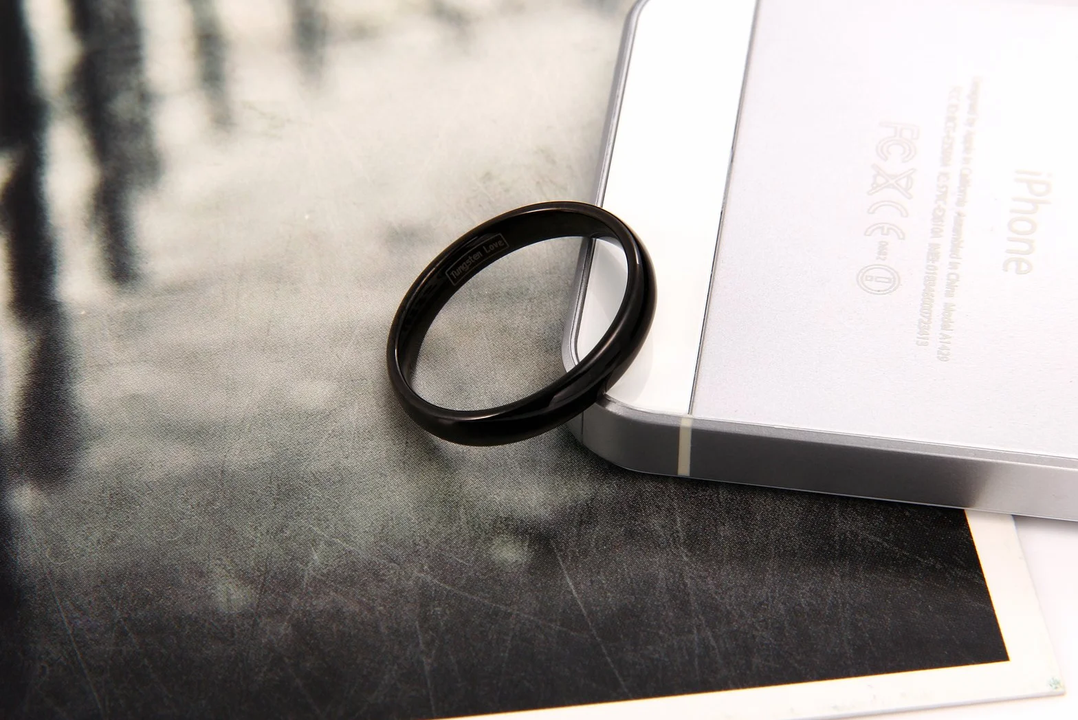 JewelryWe Biżuteria męska i damska obrączka z węglika wolframu, uniseks, szerokość 4 mm, na zaręczyny, ślub, czarny, rozmiar od 49 do 67