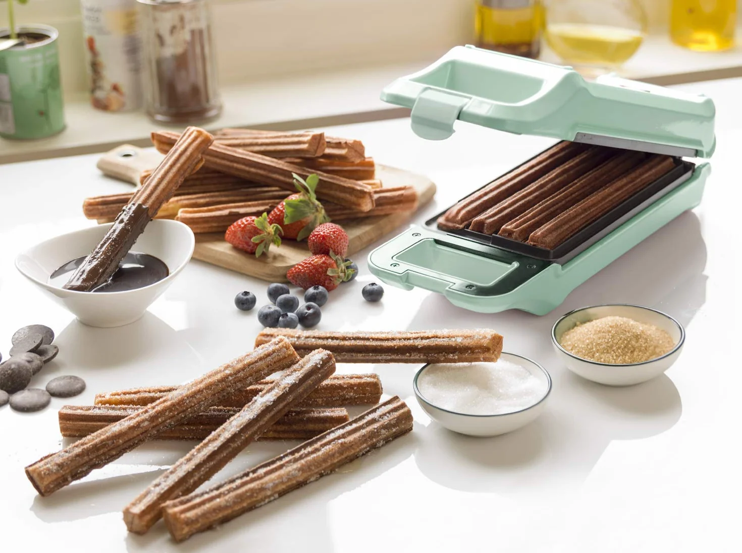 Bestron Churros Maker, gofrownica na maks. 4 churros, styl retro, 700 W, Sweet Dreams, miętowy
