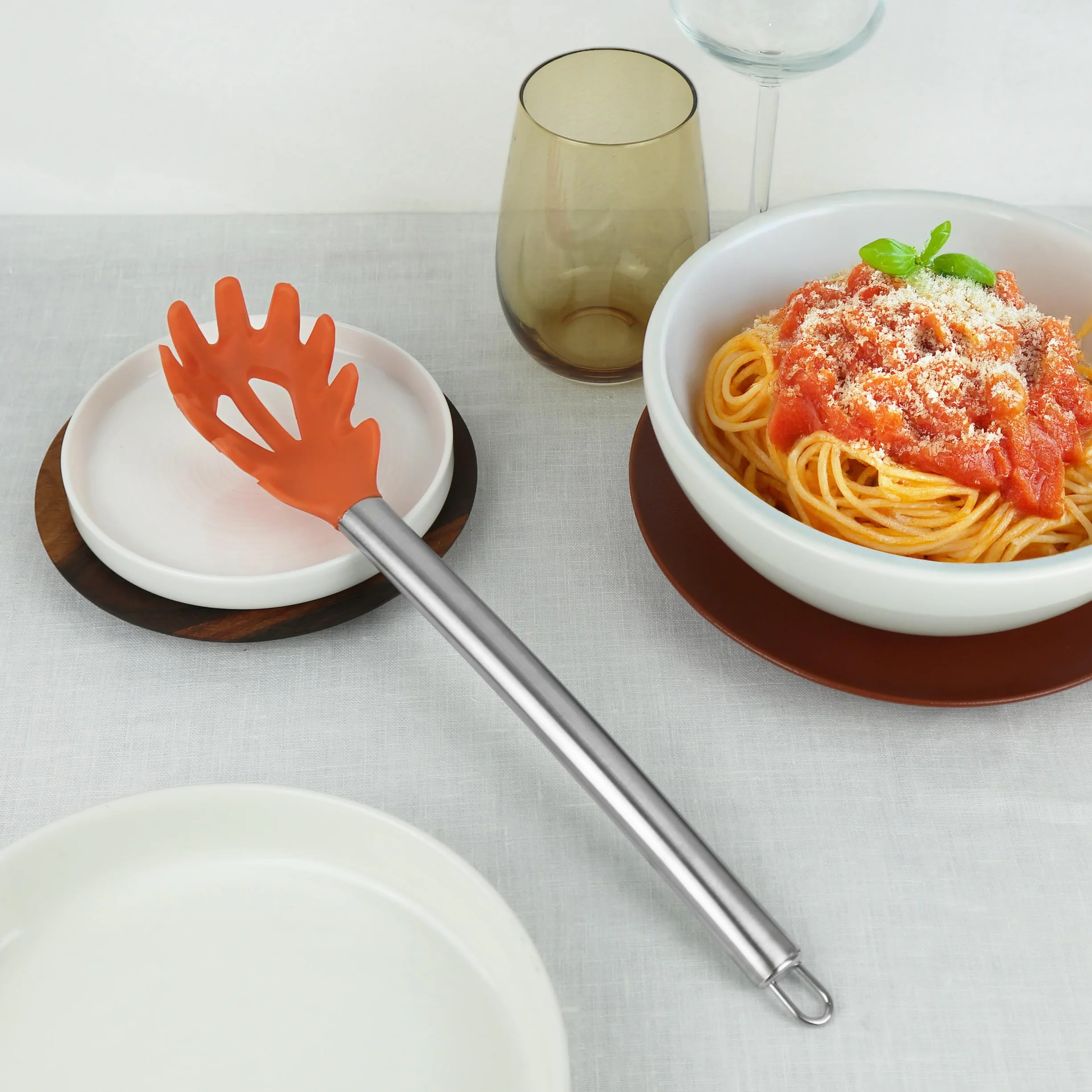 Pintinox Pomarańczowy silikonowy zestaw do spaghetti z uchwytami ze stali nierdzewnej, odporny na ciepło