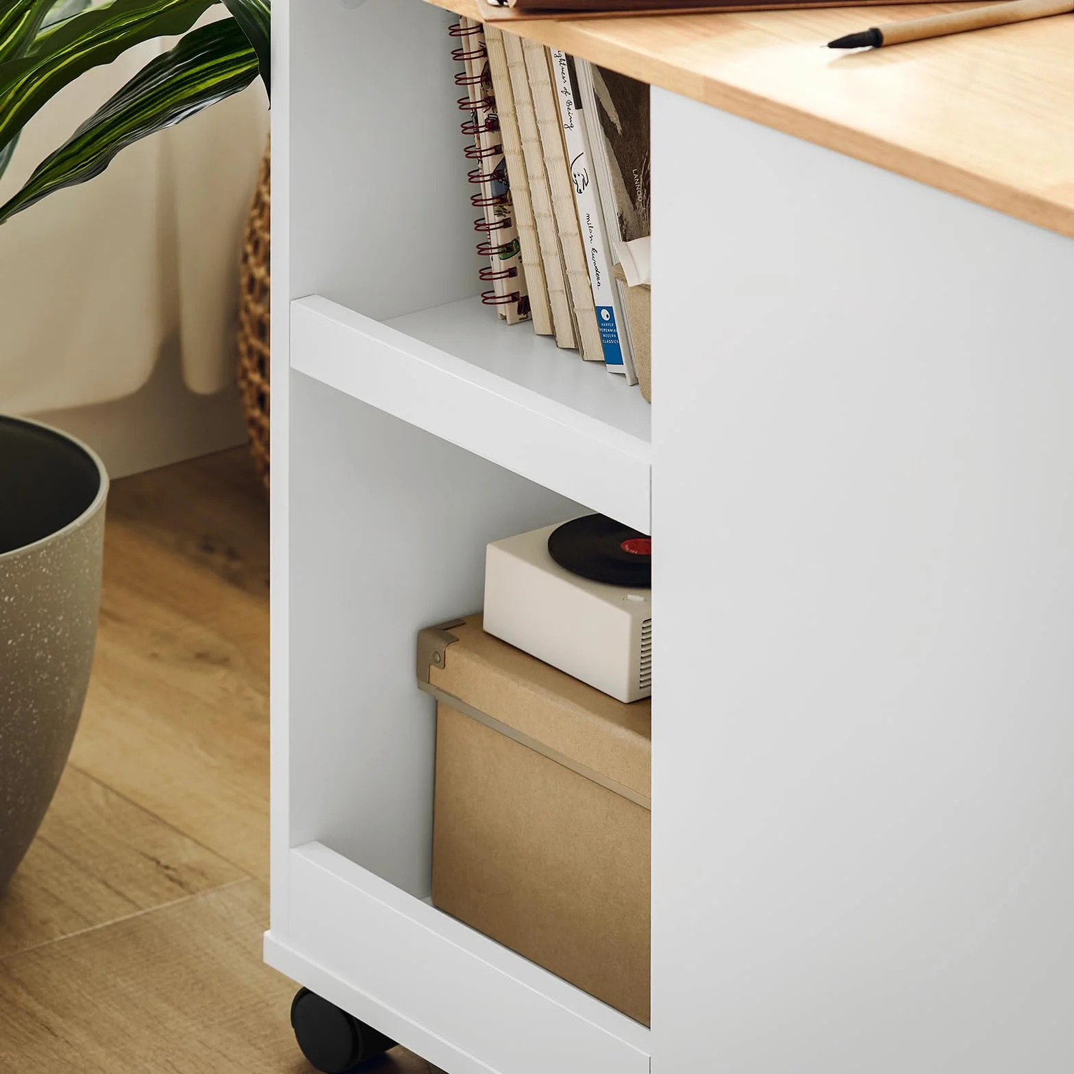 SoBuy Stolik boczny z kółkami Wąski B60 x D30 x H60 cm FBT130-WN