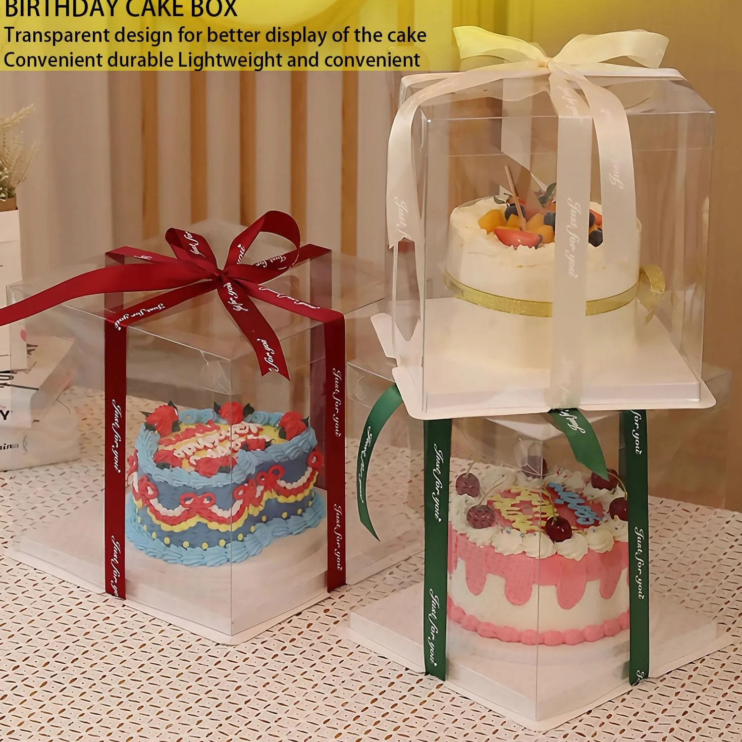 Pudełka na tort 30x30x25 cm przezroczyste z cokołem i wstążką