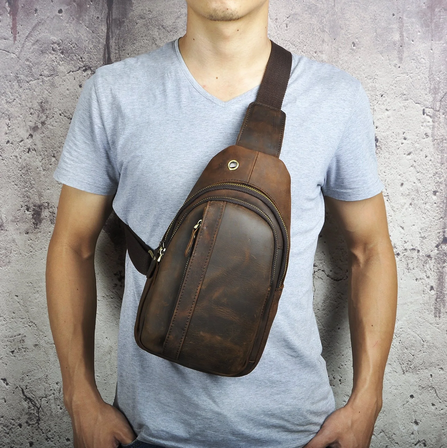 Le’aokuu Męska skórzana saszetka na biodra Saszetka na klatkę piersiową Torba na brzuch Torba crossbody Torba na ramię Torba na ramię Torba na szyję Do joggingu motocyklowego 010 (010 A-ciemny brąz)